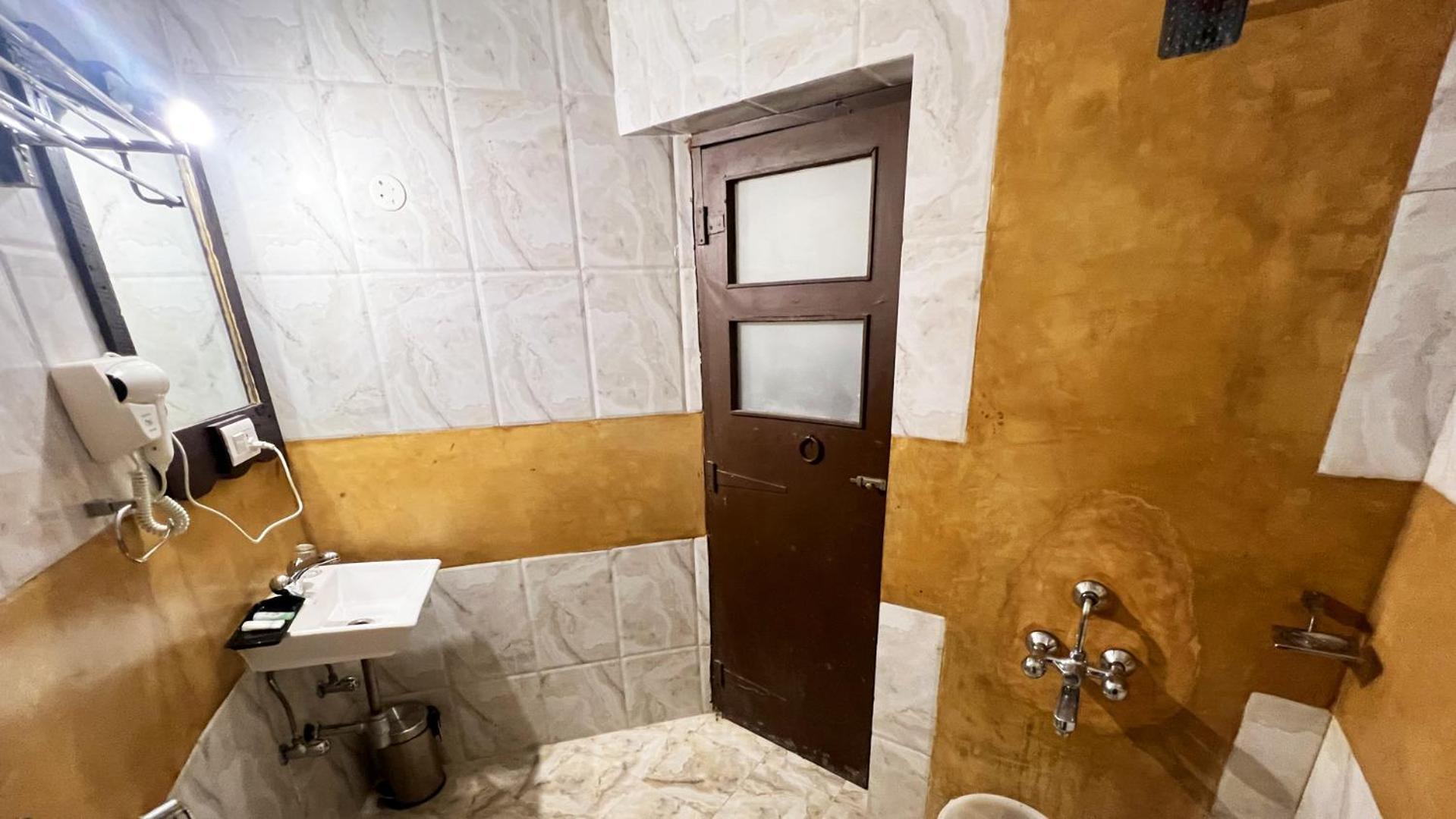 Deluxe Room - Photo 2
