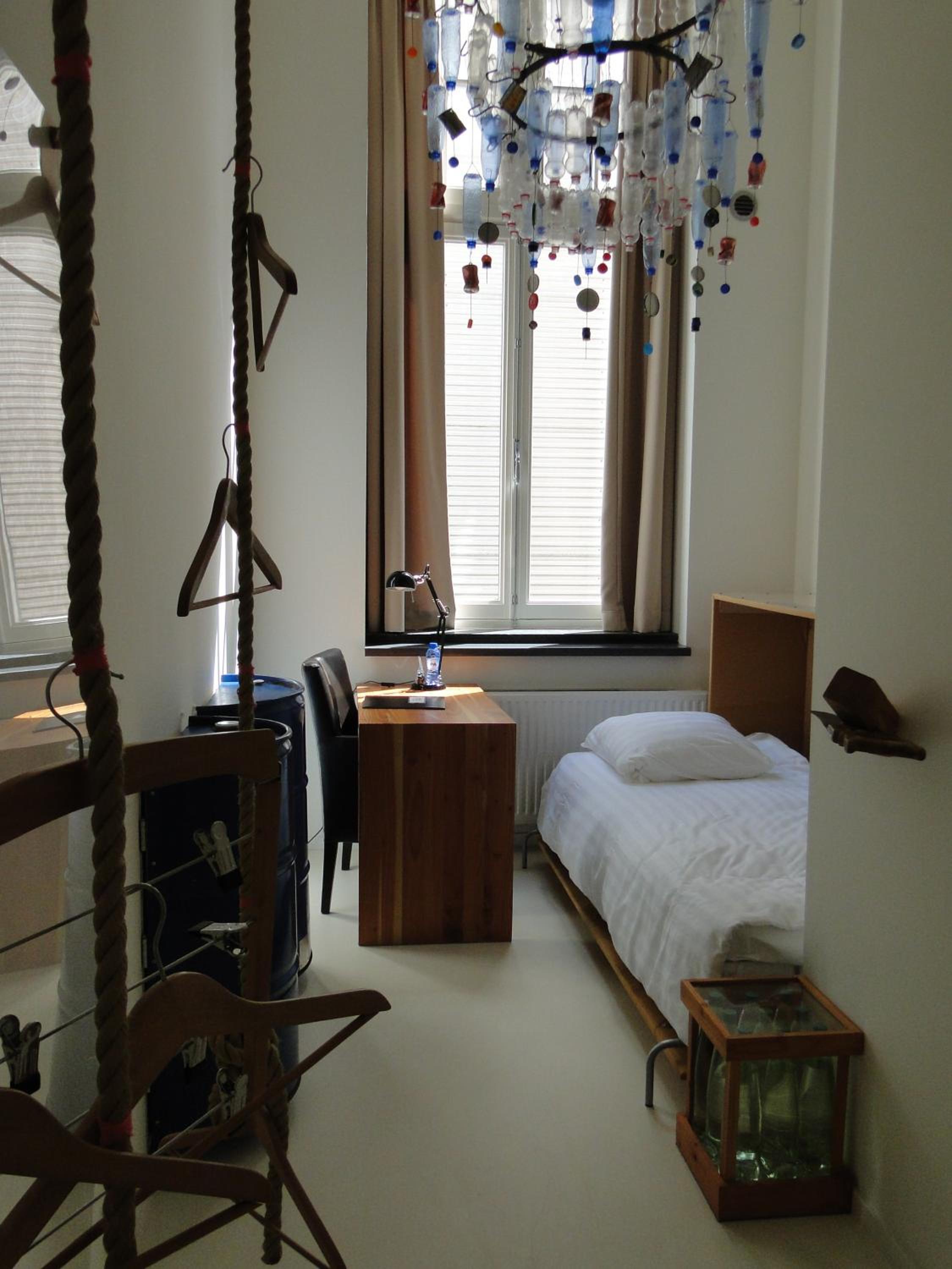 Single Room photo 2