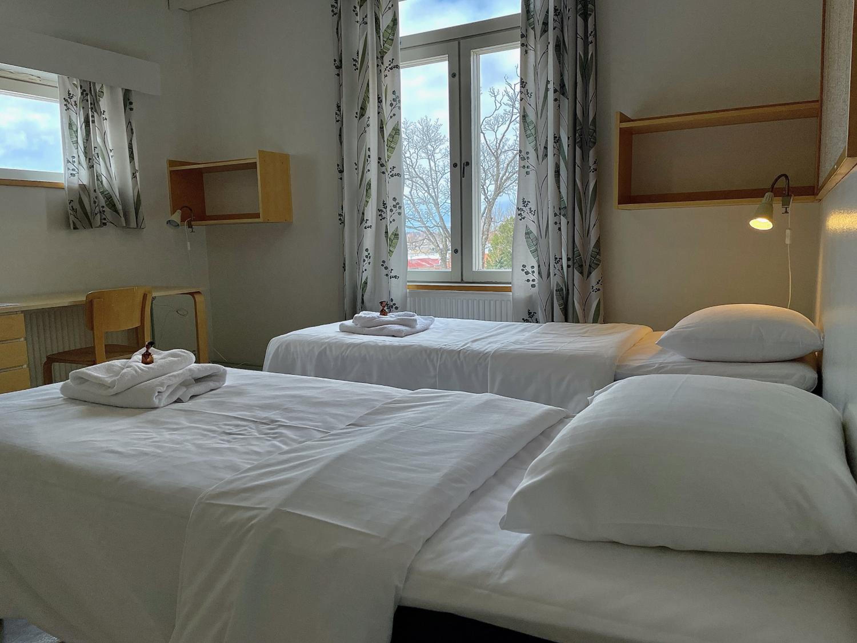 Double Room with Private Bathroom - Photo 5