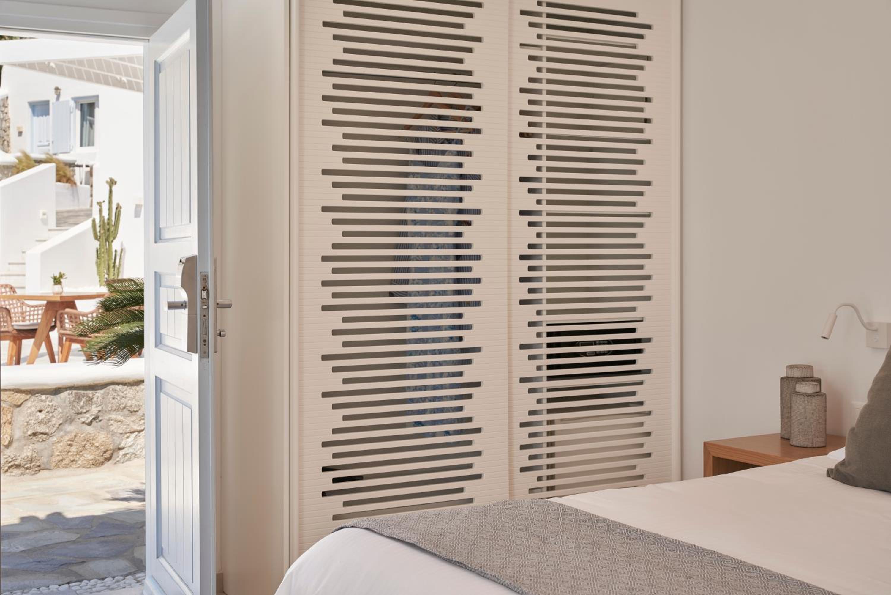 Standard Double or Twin Room with Sea View photo 3