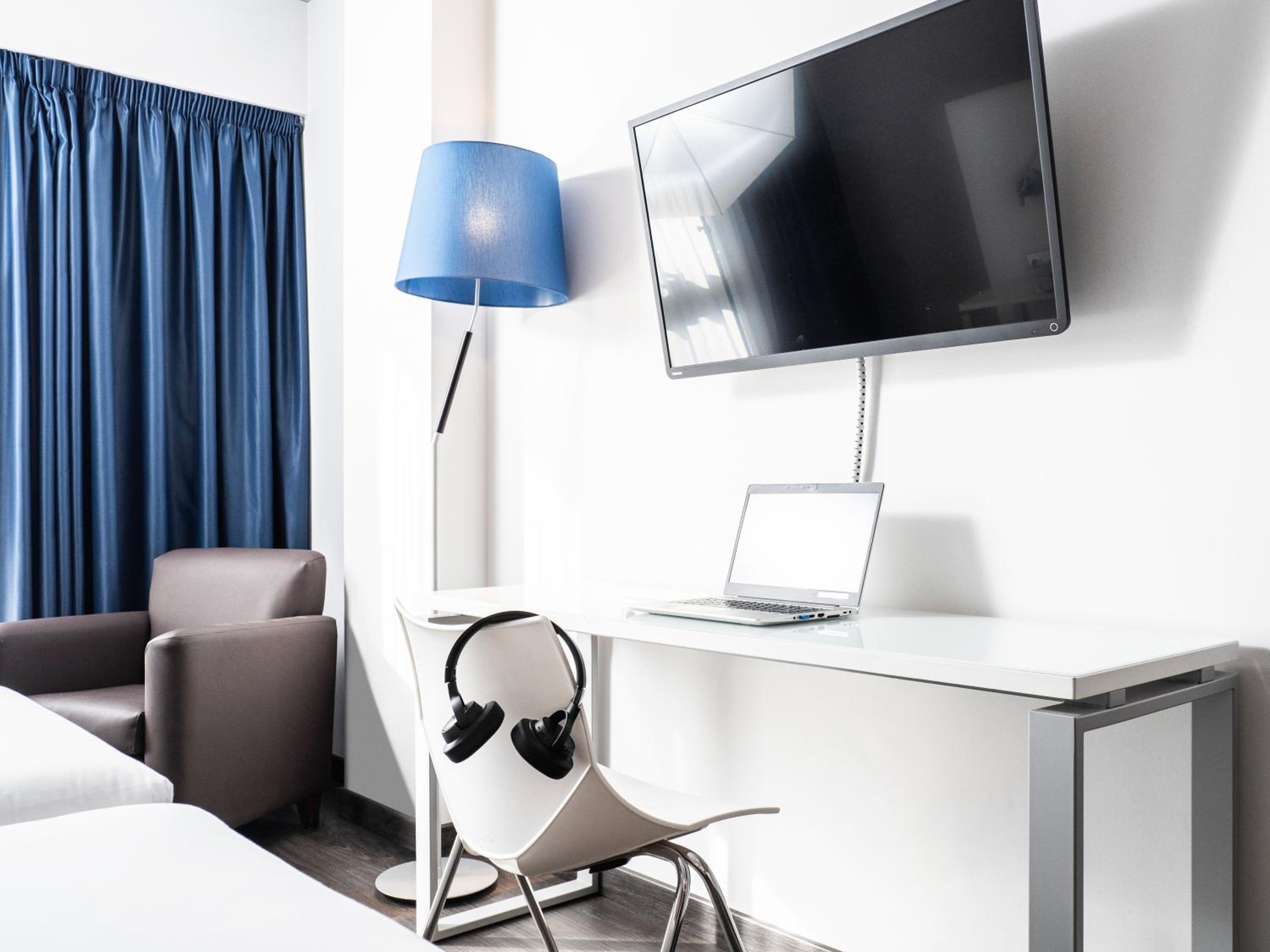 Standard Twin Room - Photo 2