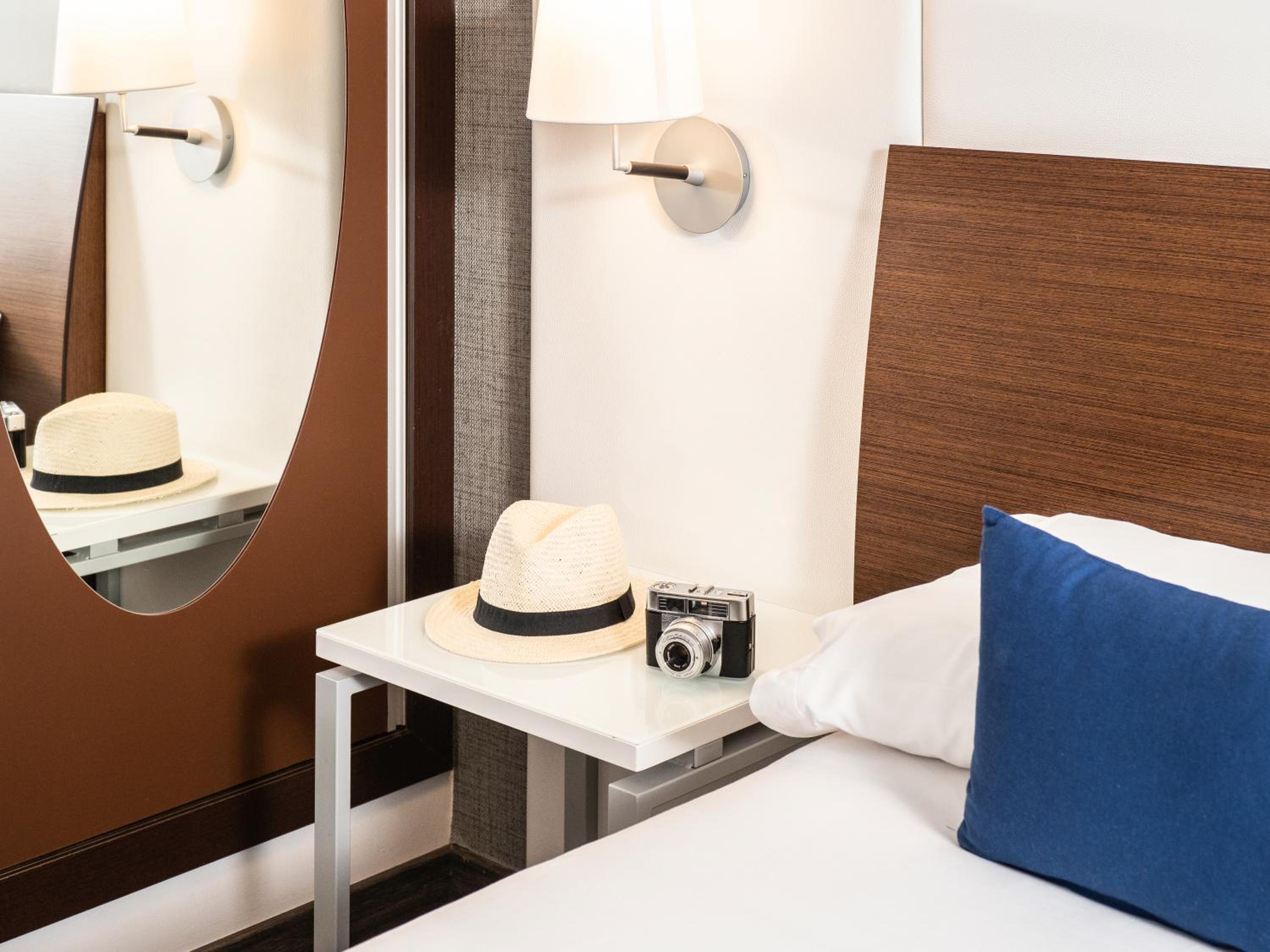 Standard Double Room - Photo 2