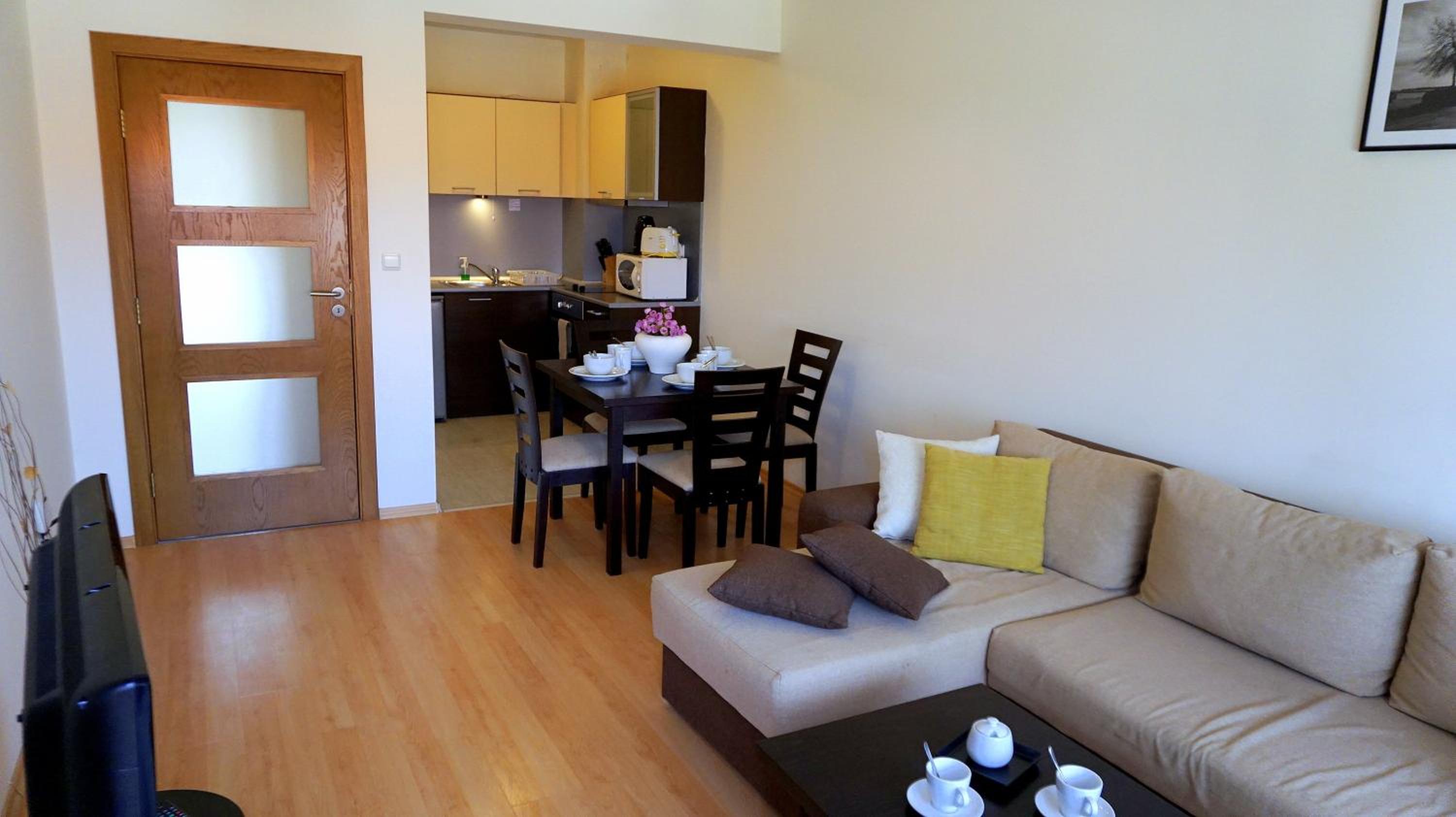 One-Bedroom Apartment