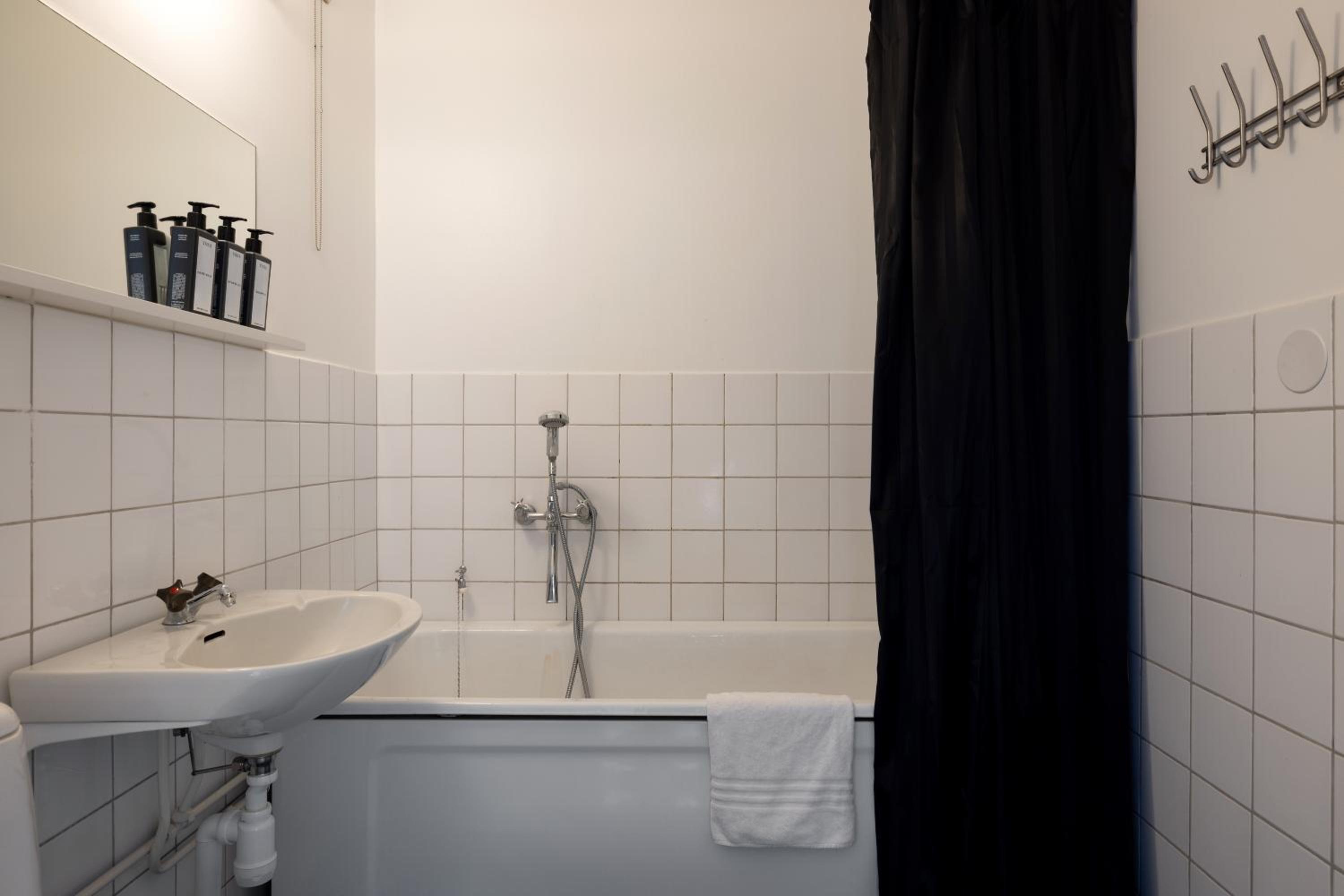 Apartment - Photo 19