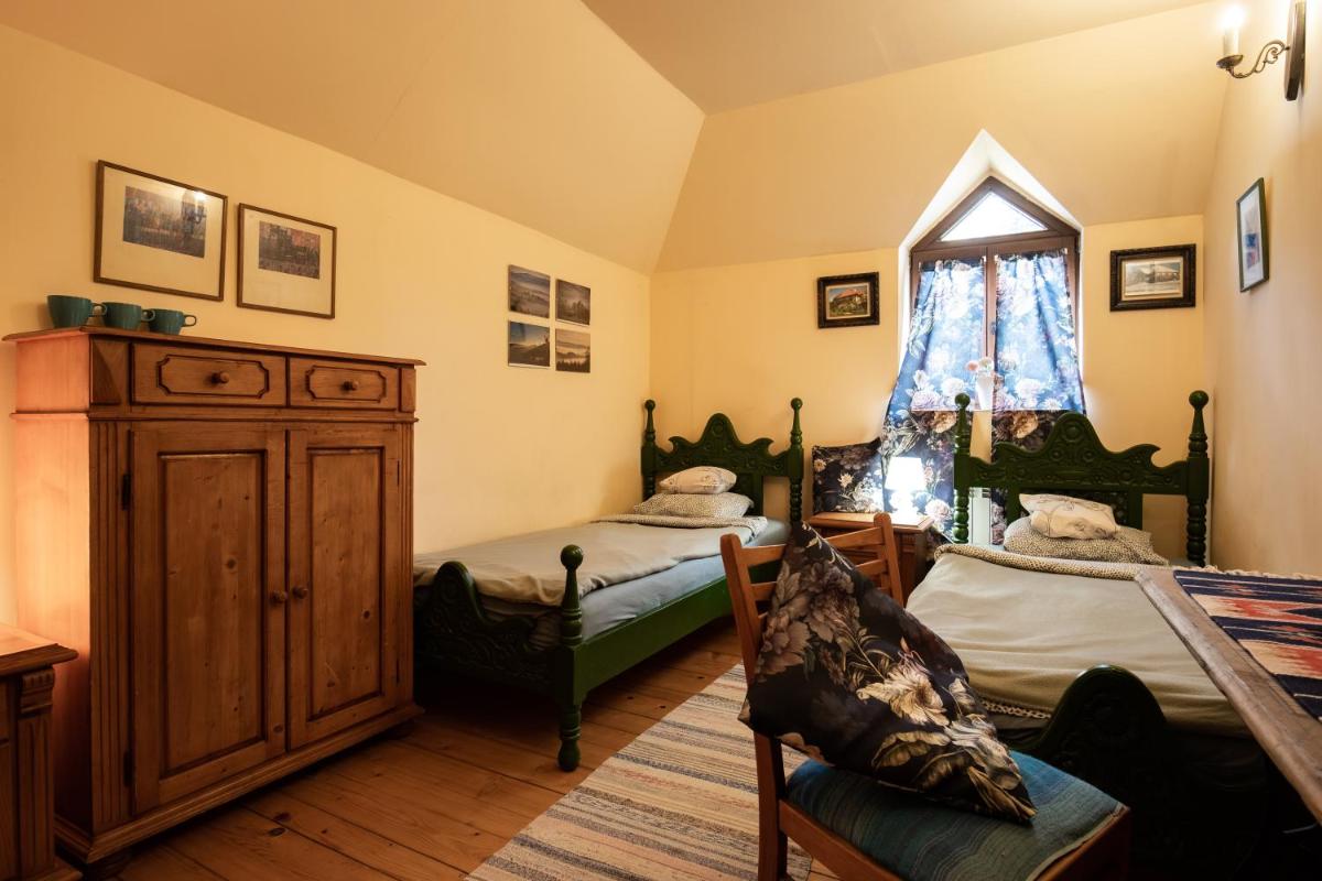 Triple Room with Shared Bathroom photo 1