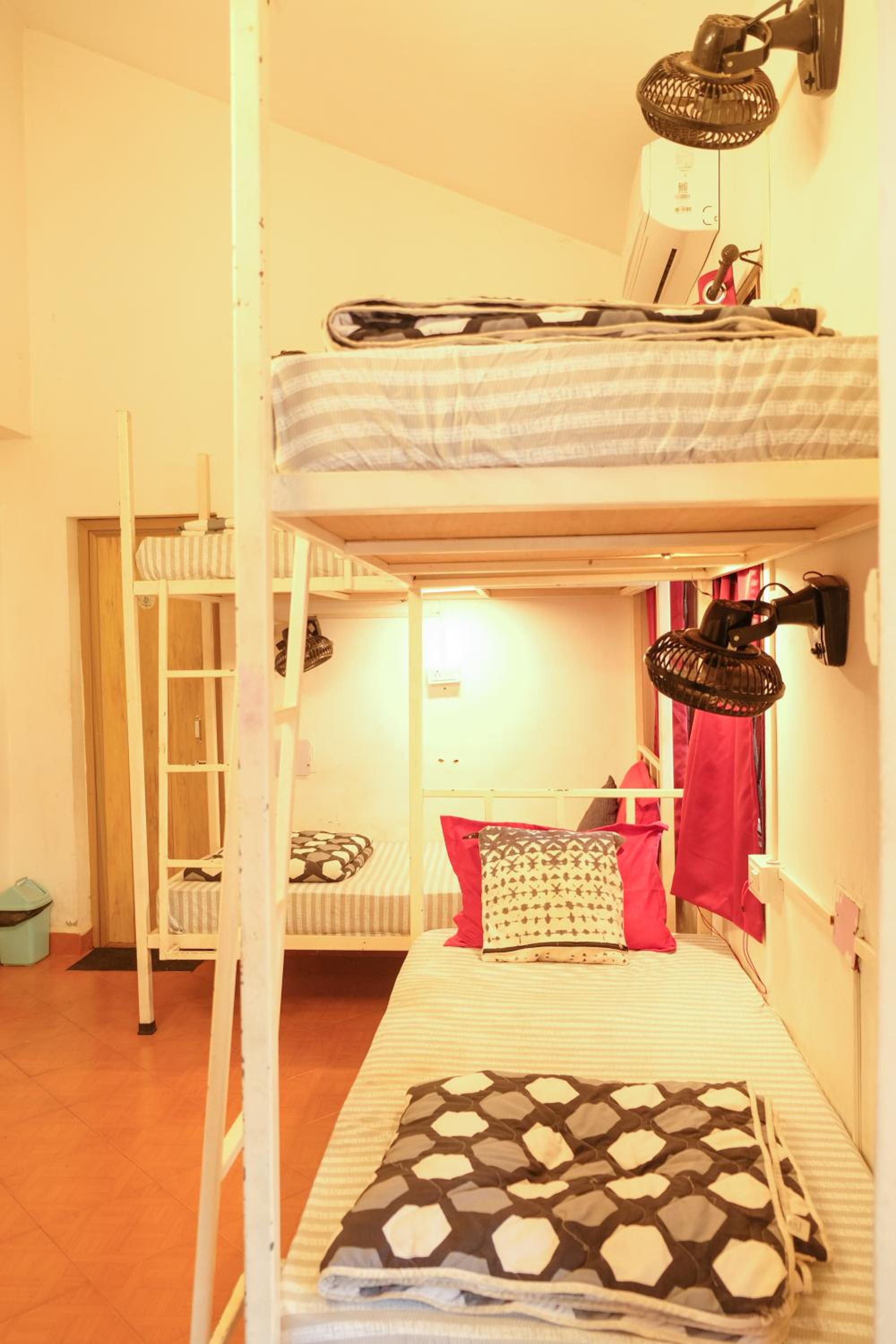 Bed In 4-Bed Female Dormitory Room photo 1