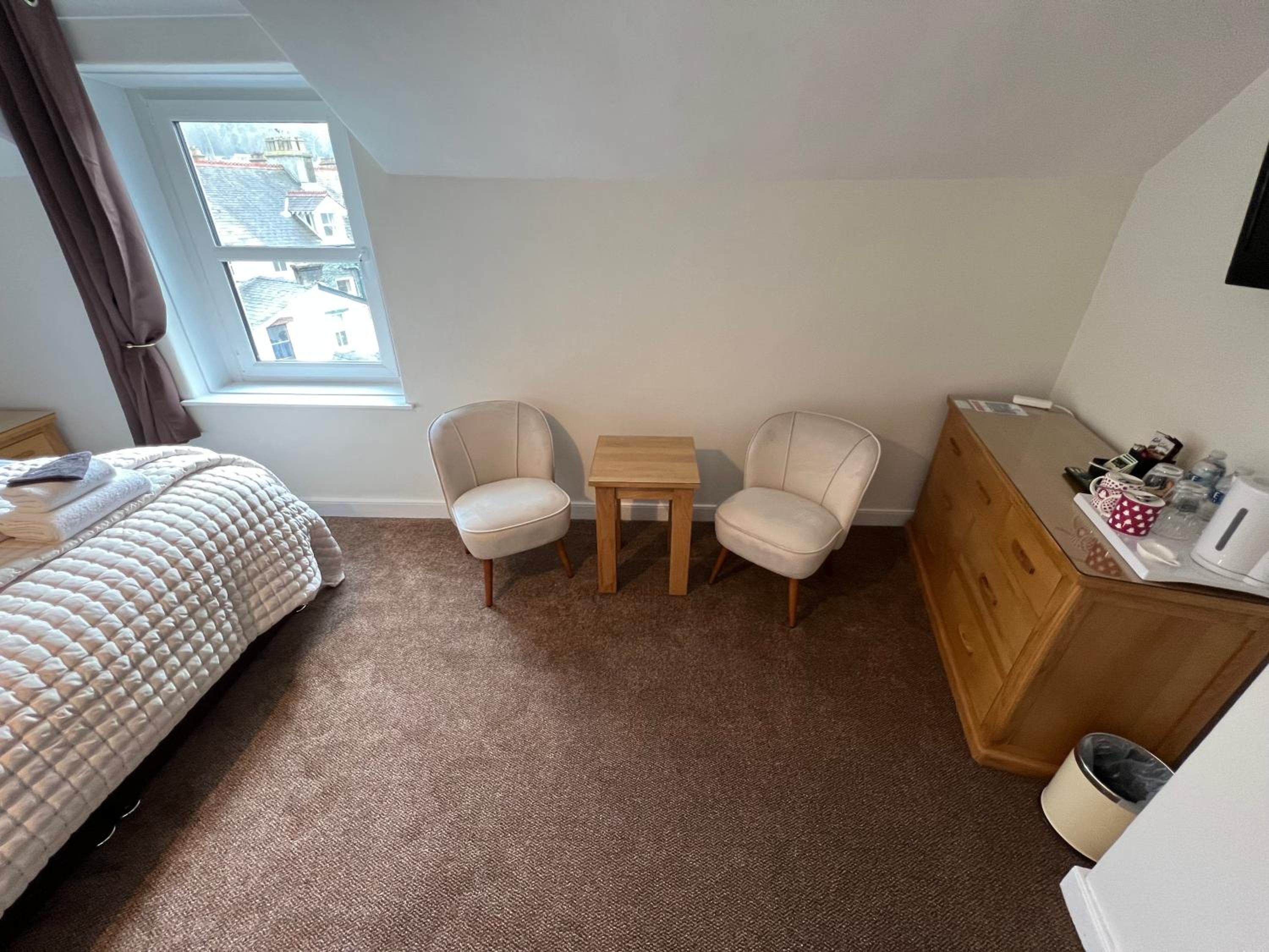 Double or Twin Room photo 2