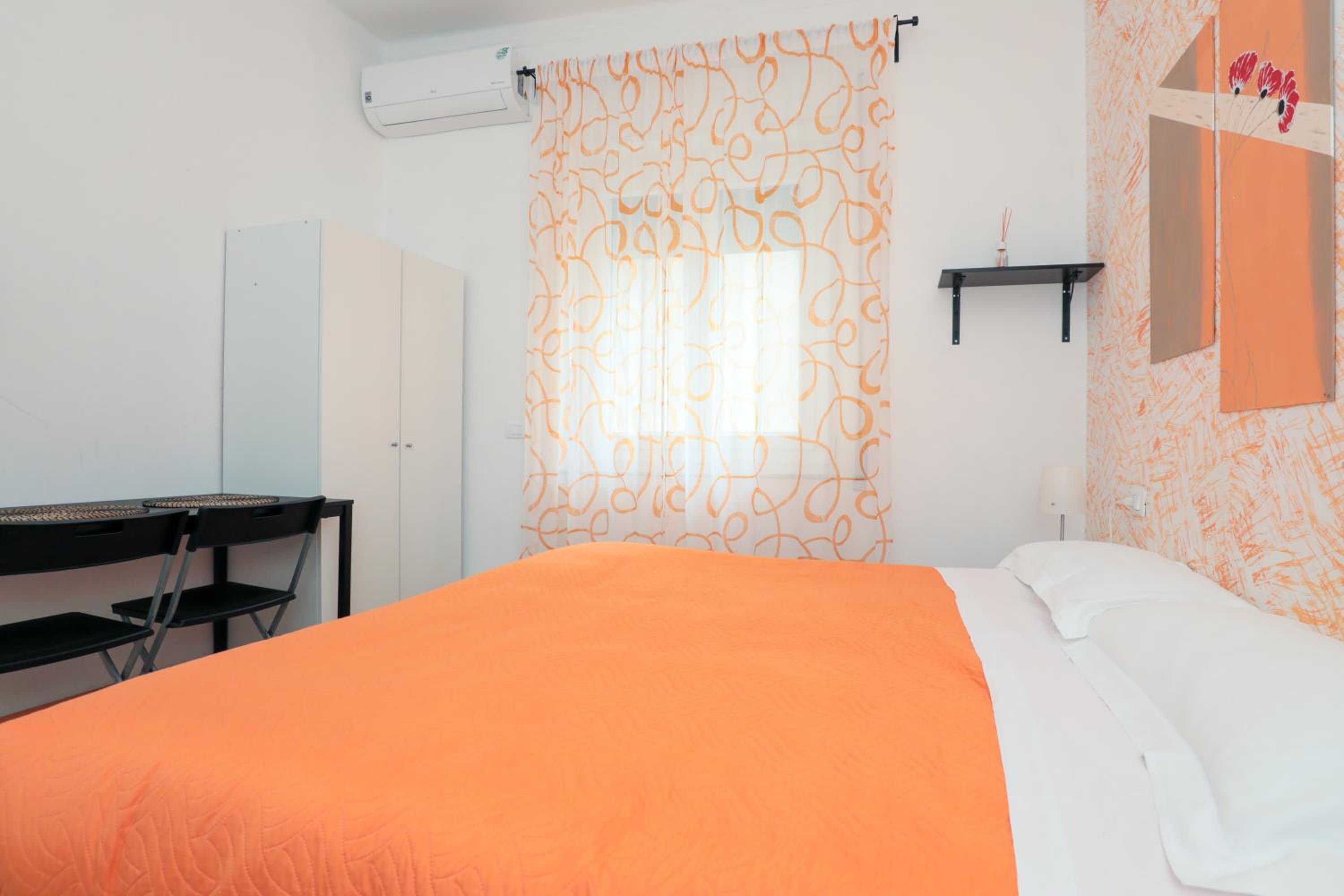 Double Room with Private External Bathroom