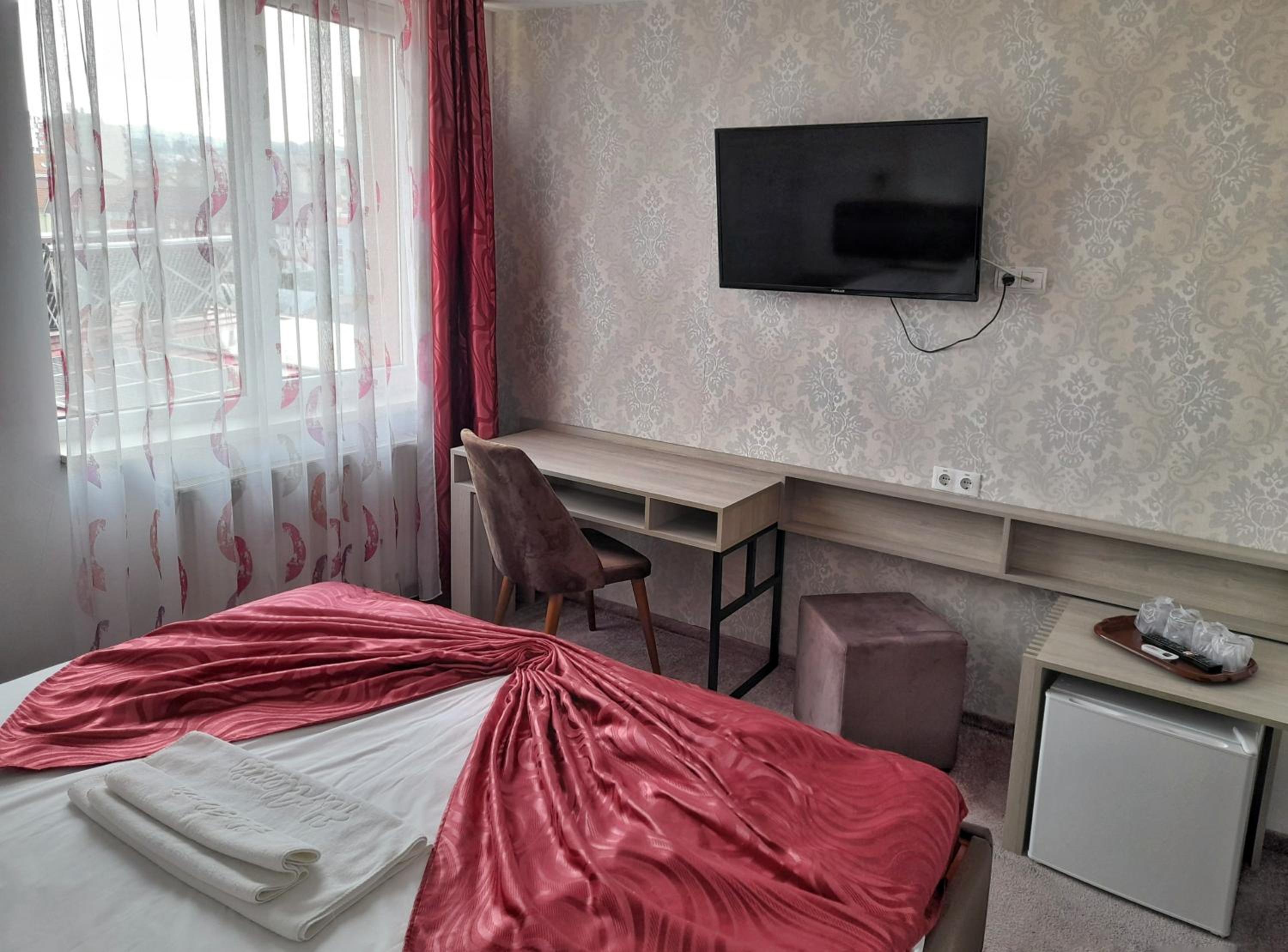 Standard Double Room photo 3