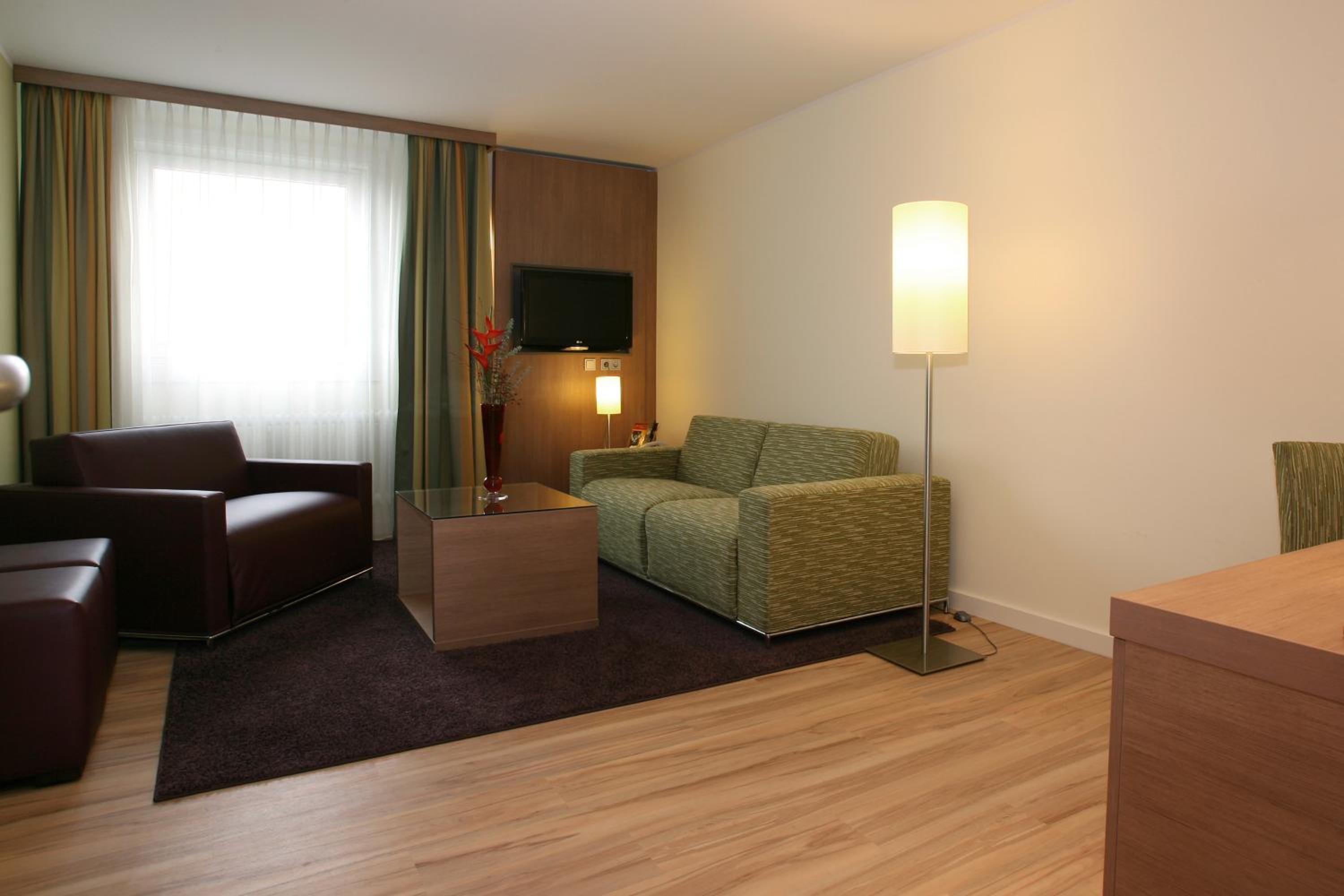 Junior Suite (2 Adults + 2 Children)