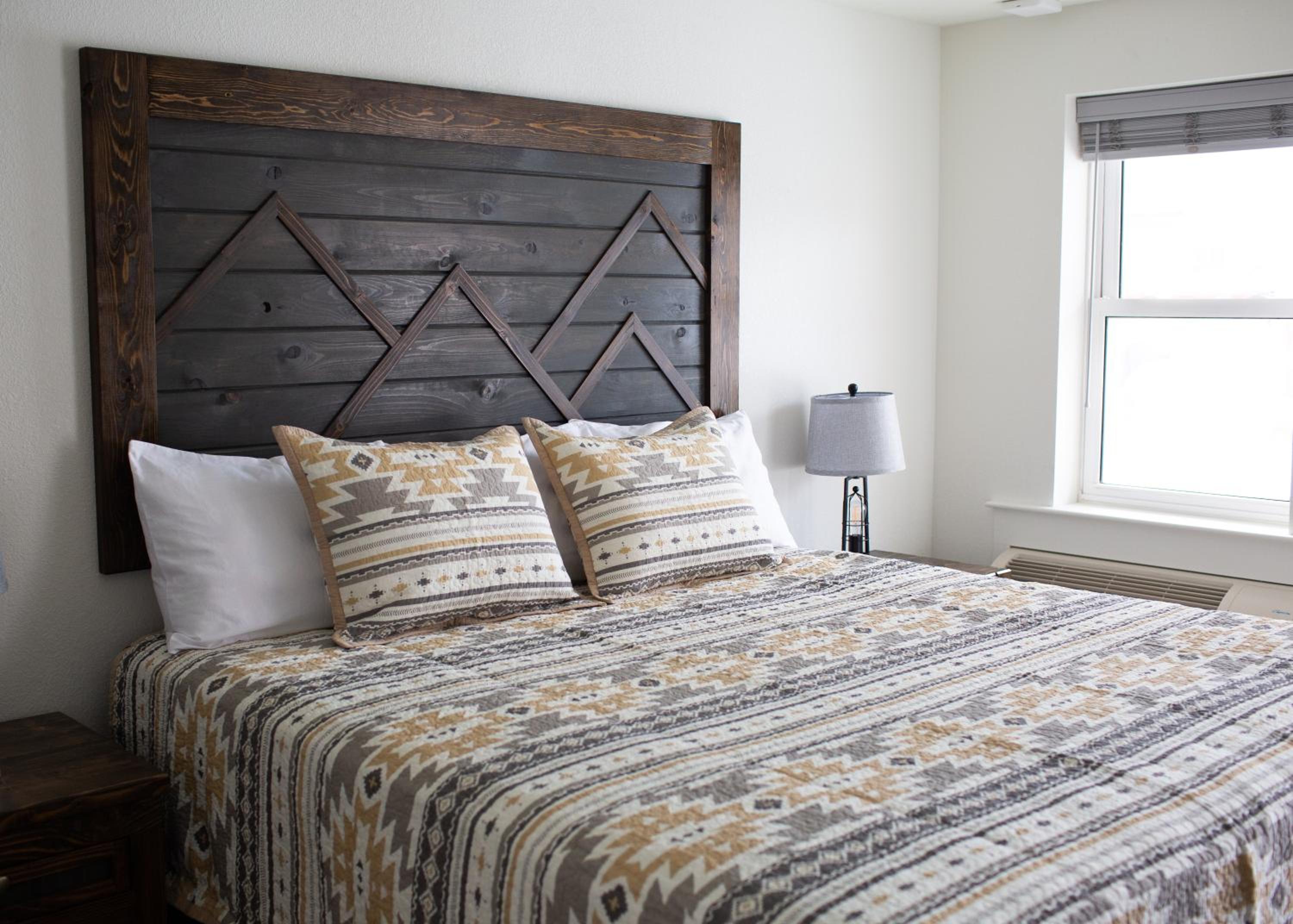 Deluxe Queen Room
