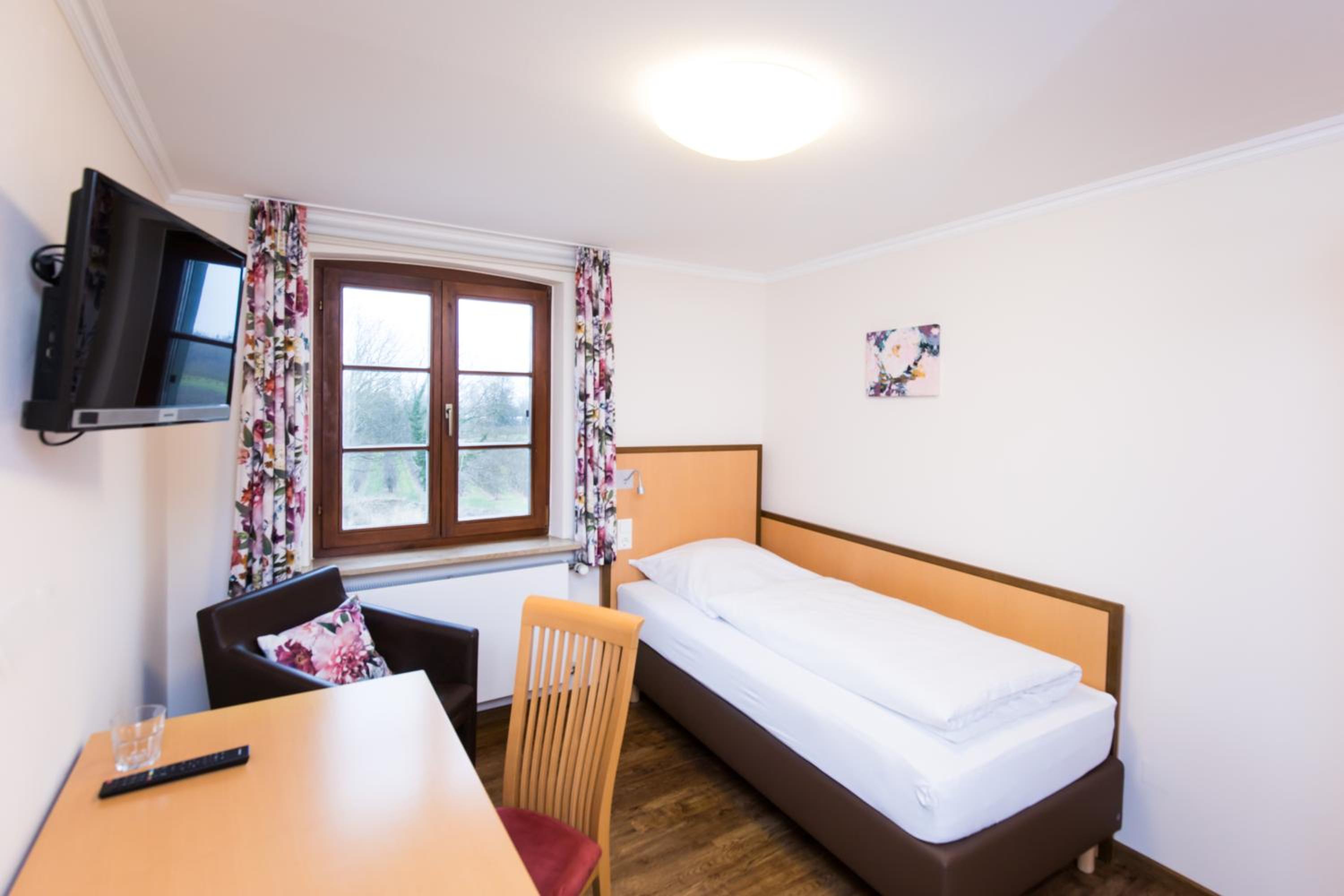 Single Room photo 1