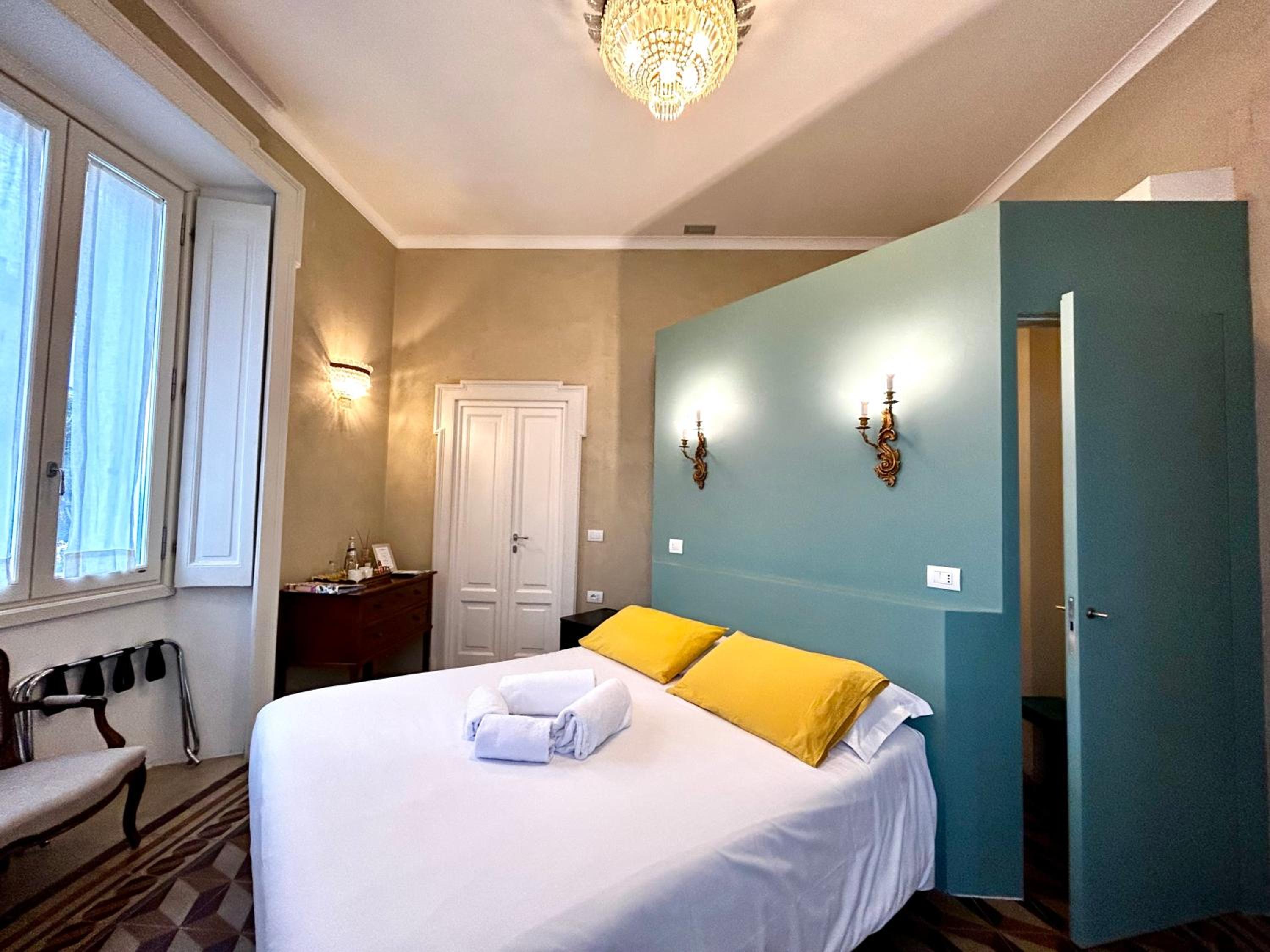 Double Room with Lake View