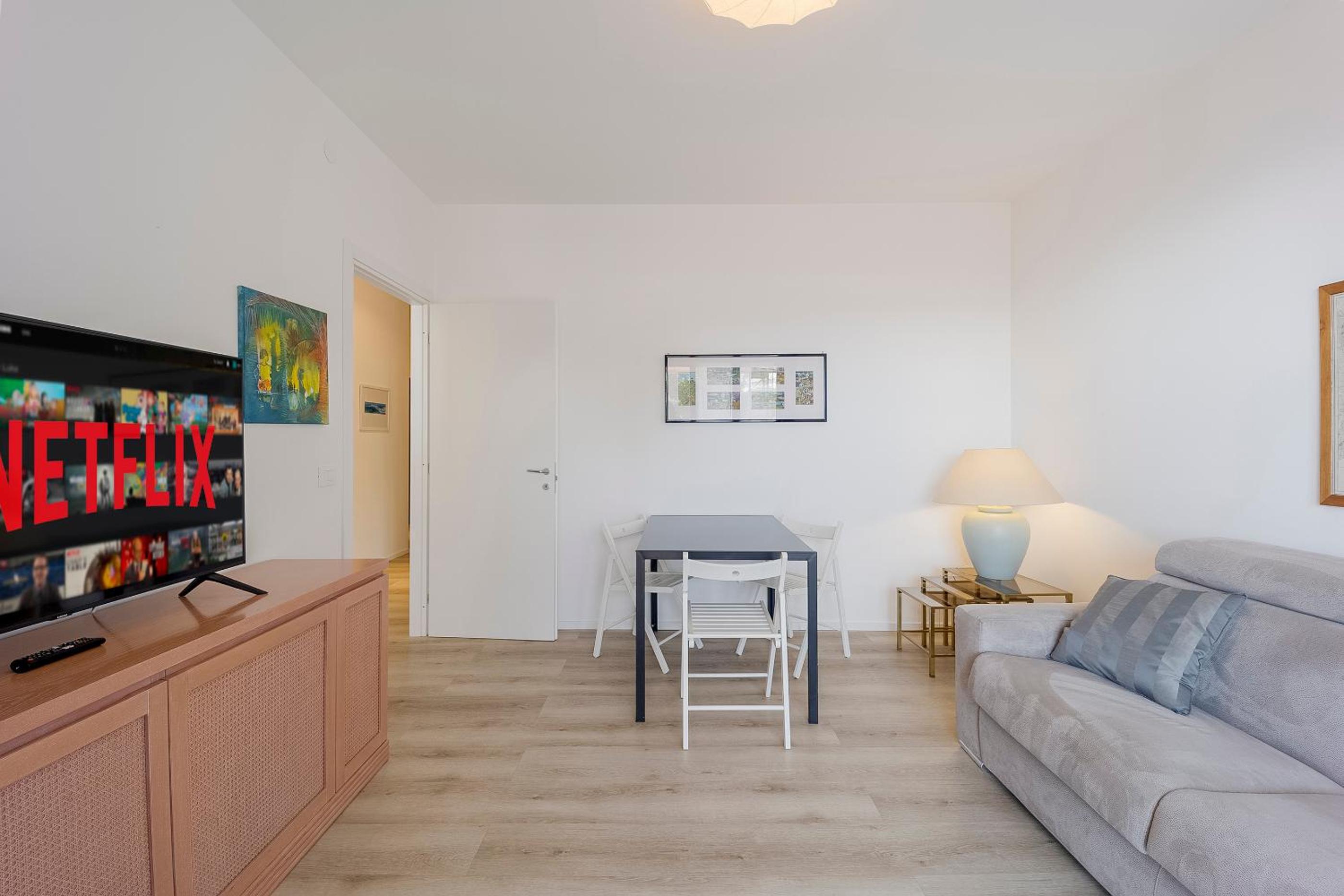 One-Bedroom Apartment