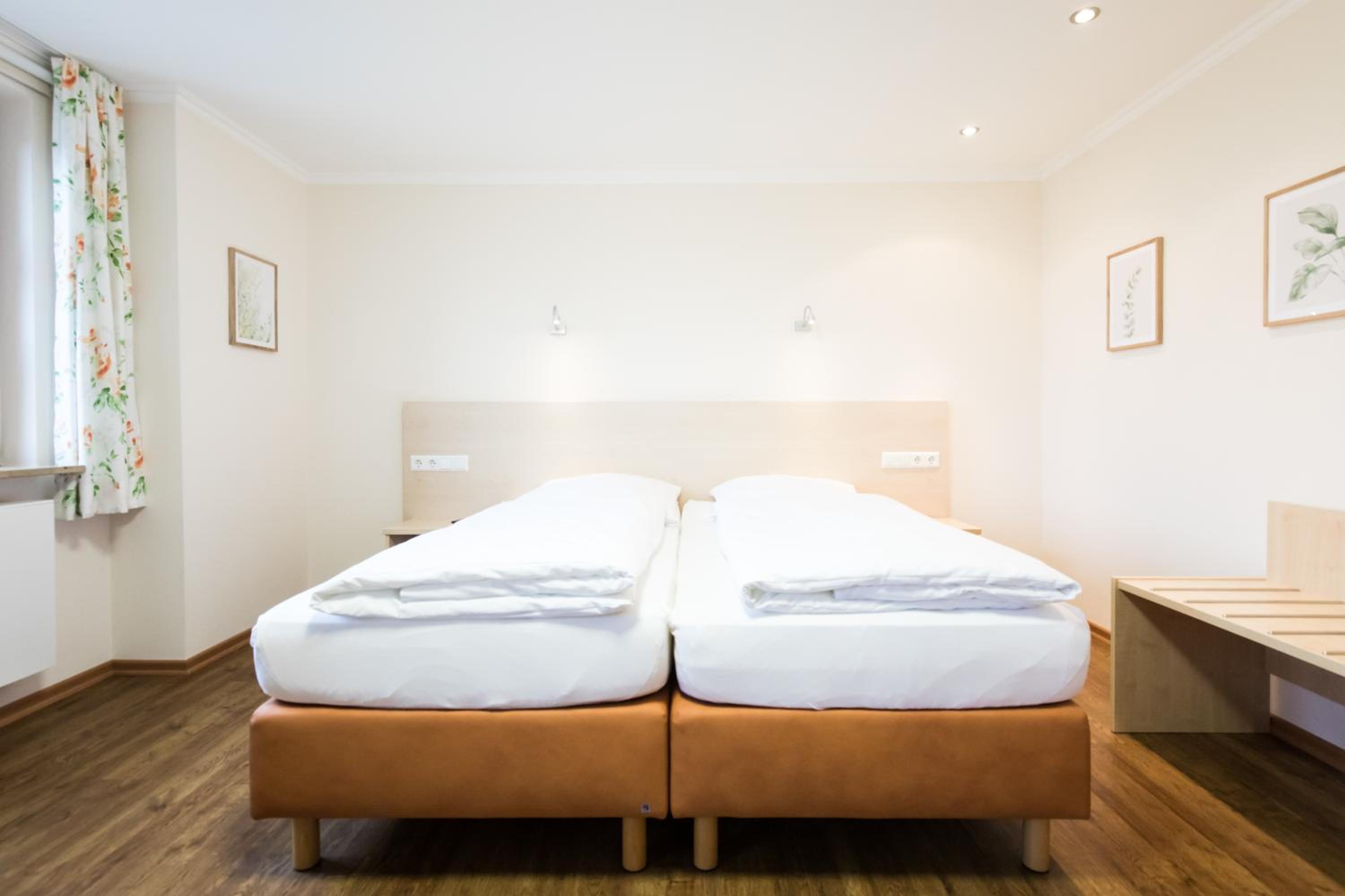 Double Room - Photo 18