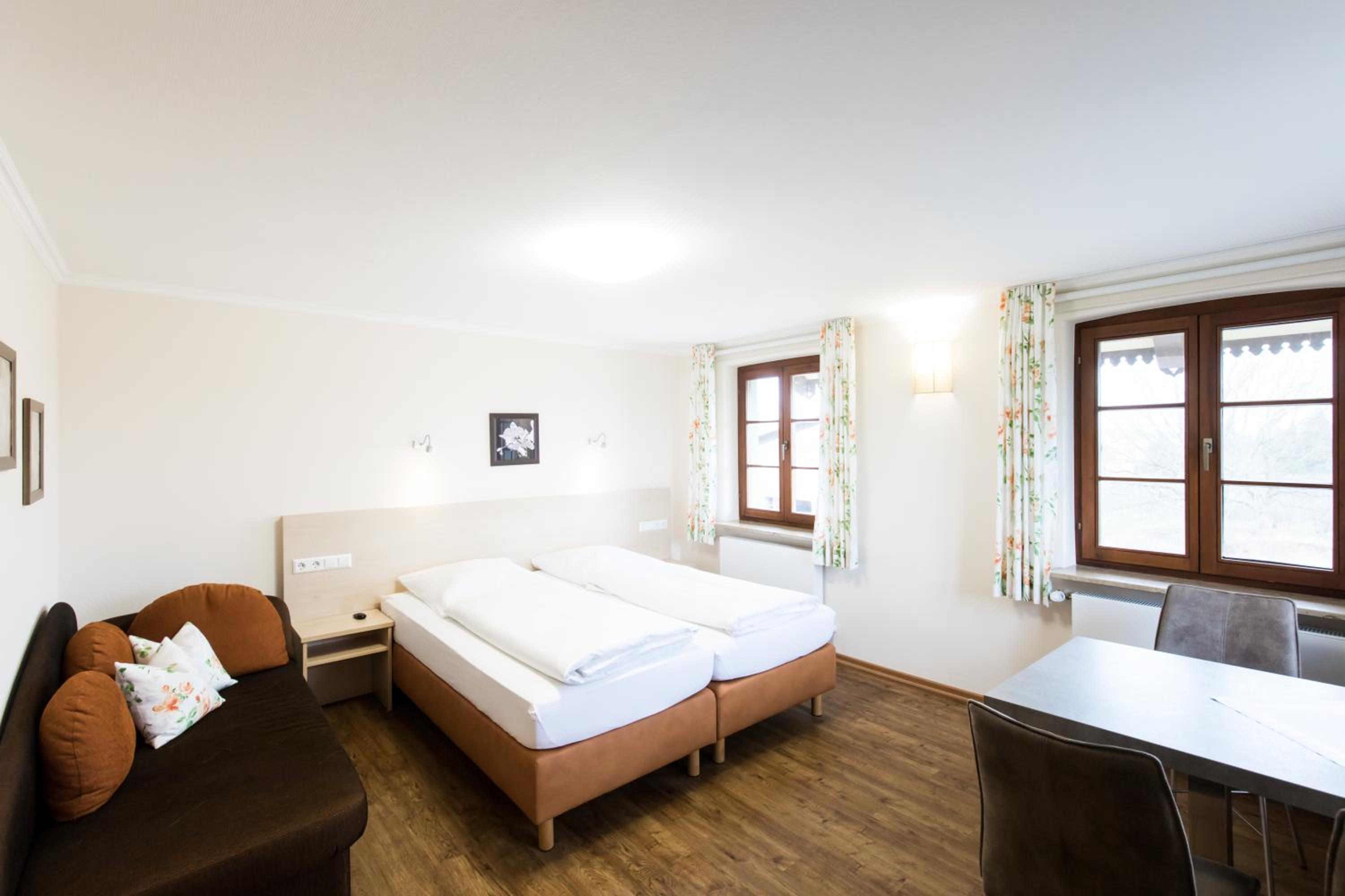 Double Room - Photo 21