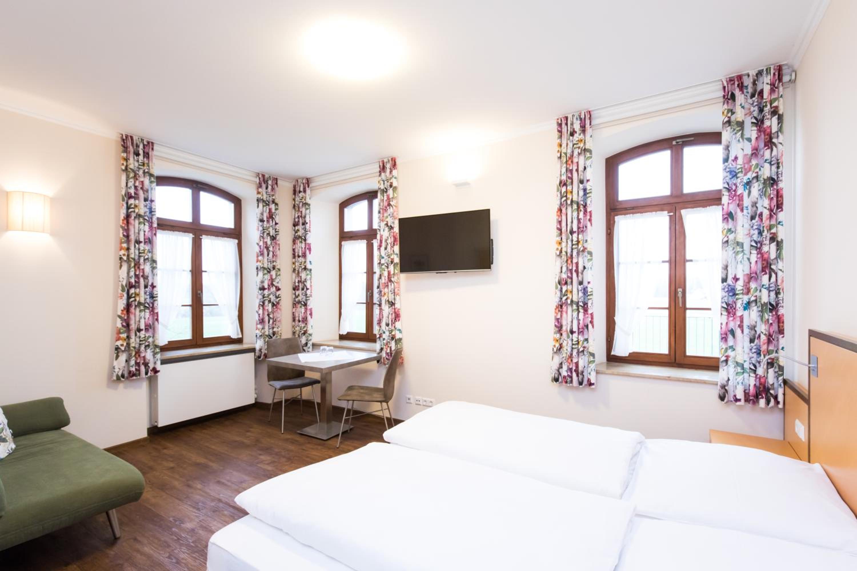 Double Room - Photo 25