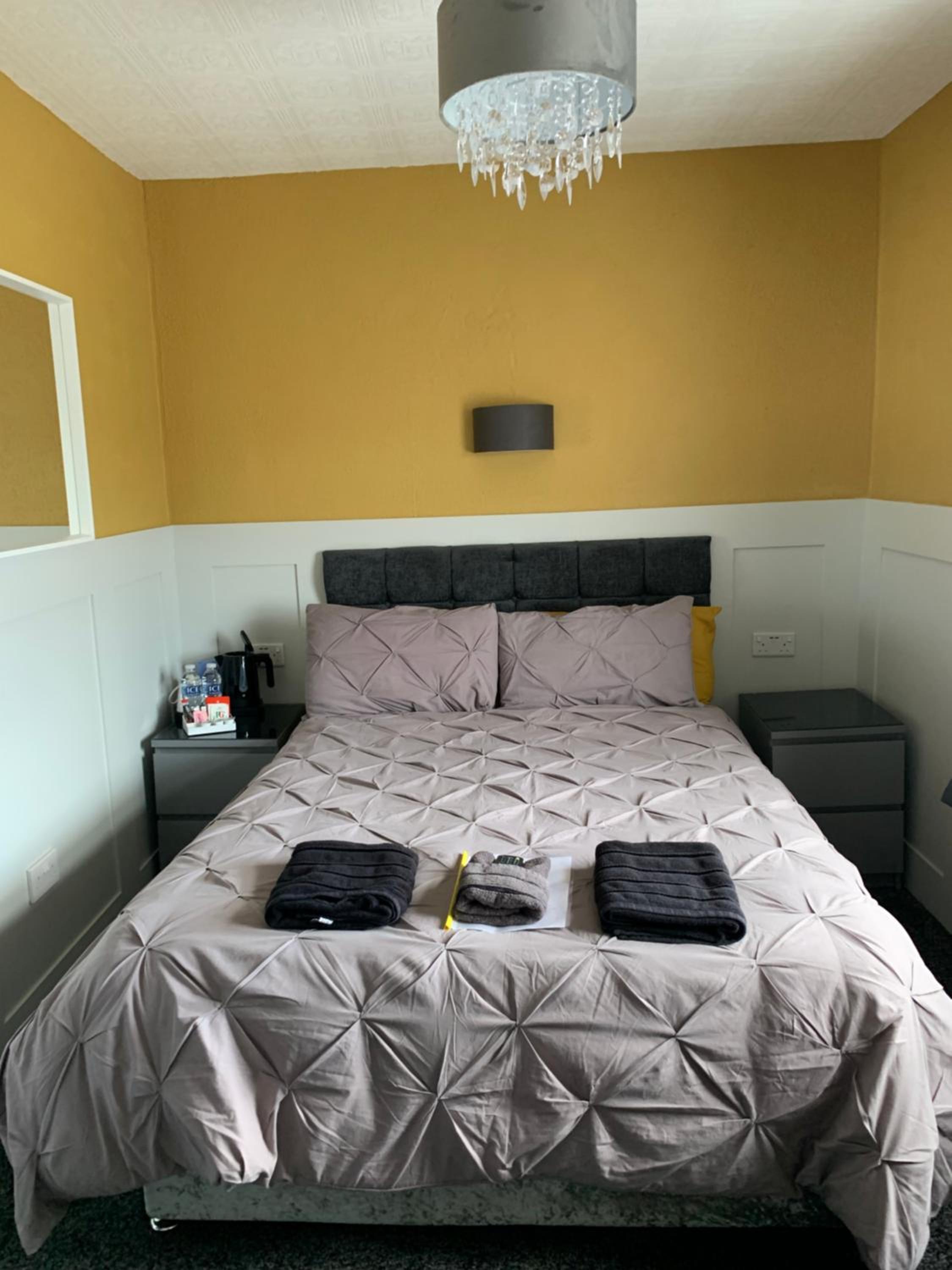 Standard Double Room - Photo 5