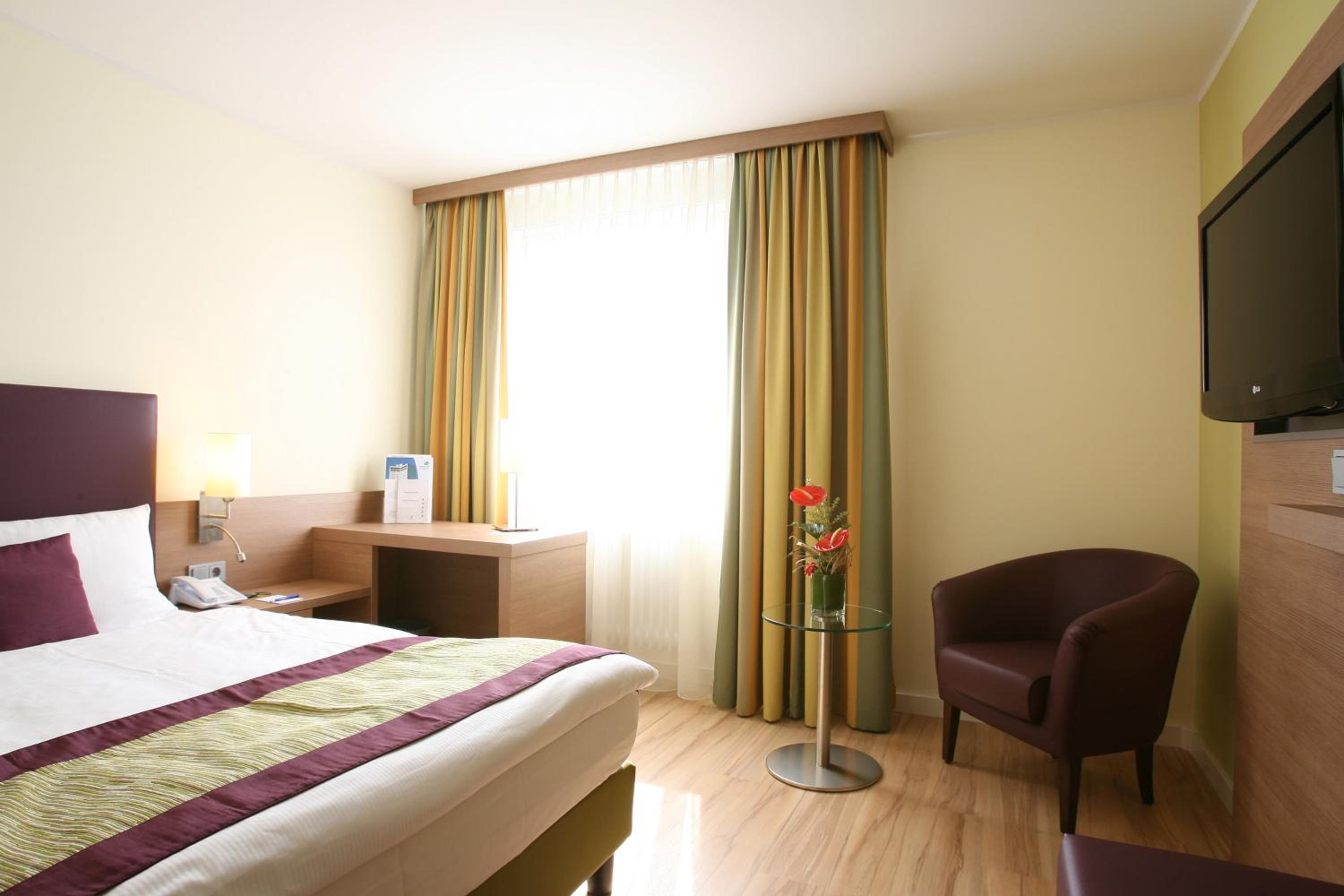 Classic Single Room