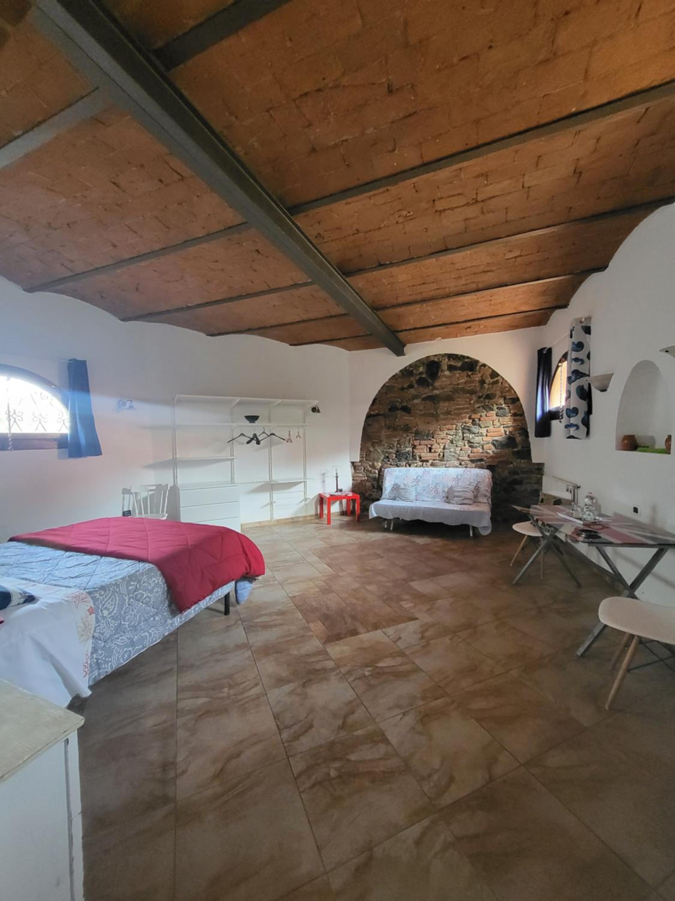 One-Bedroom House photo 2
