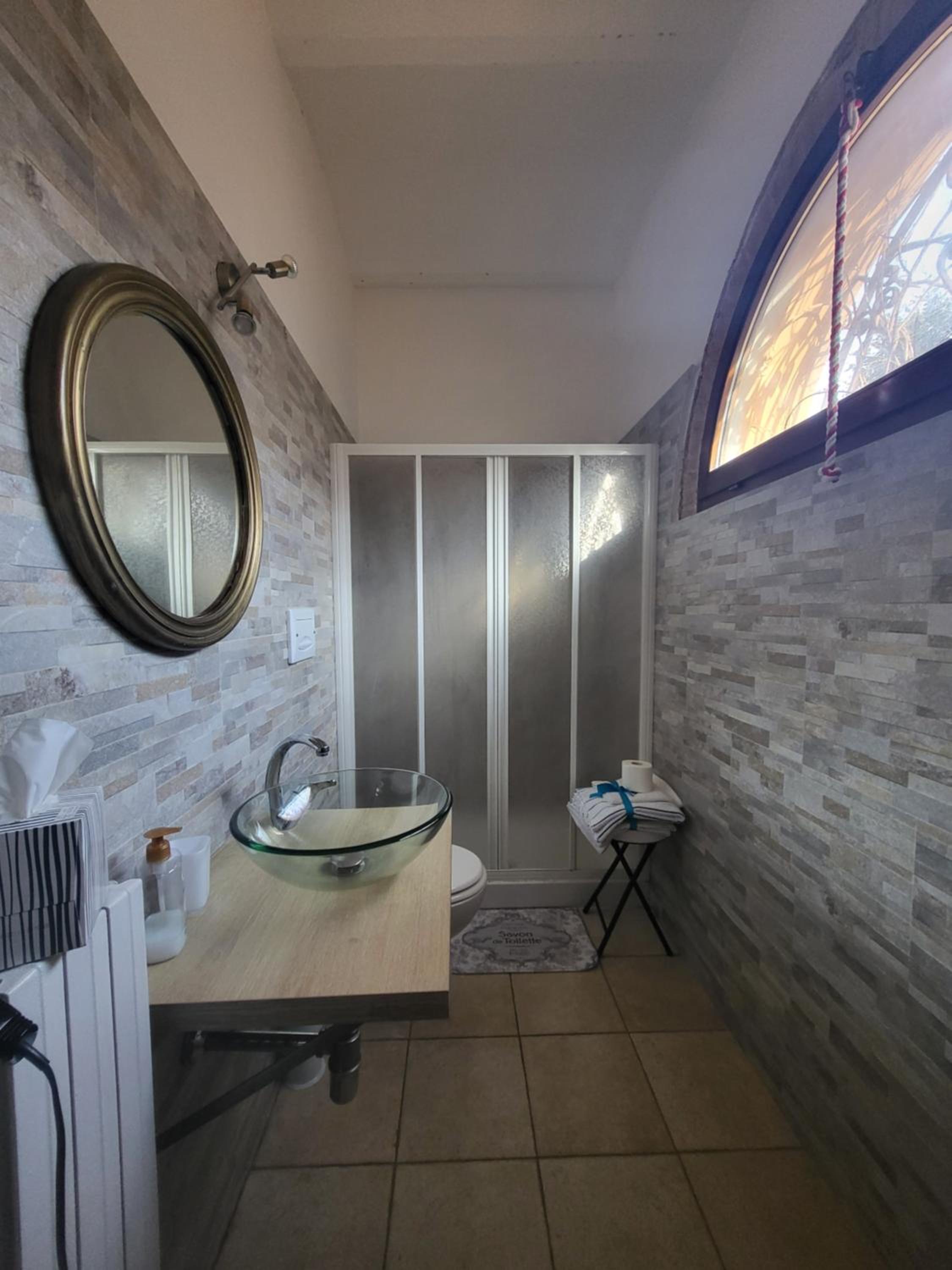 One-Bedroom House photo 3