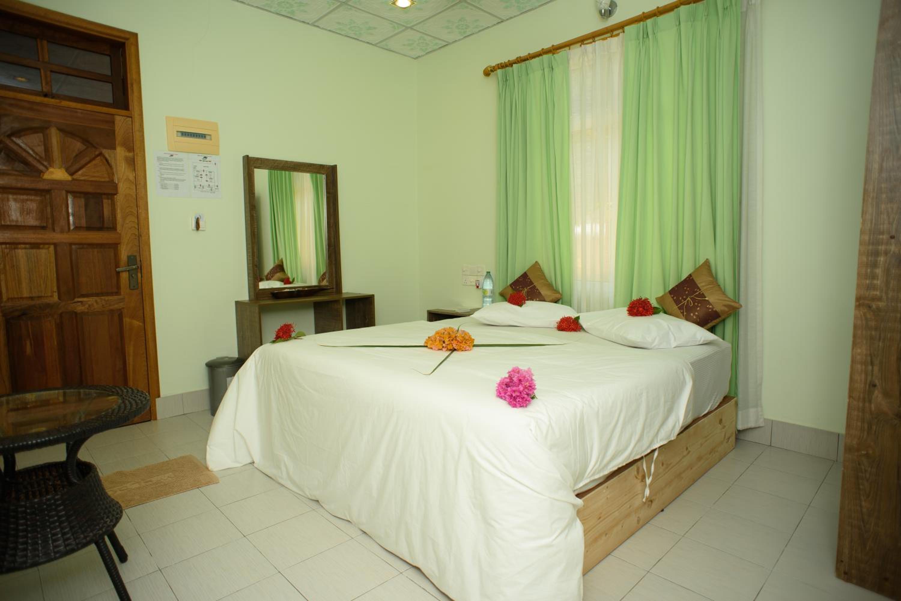 Deluxe Double Room - Photo 5