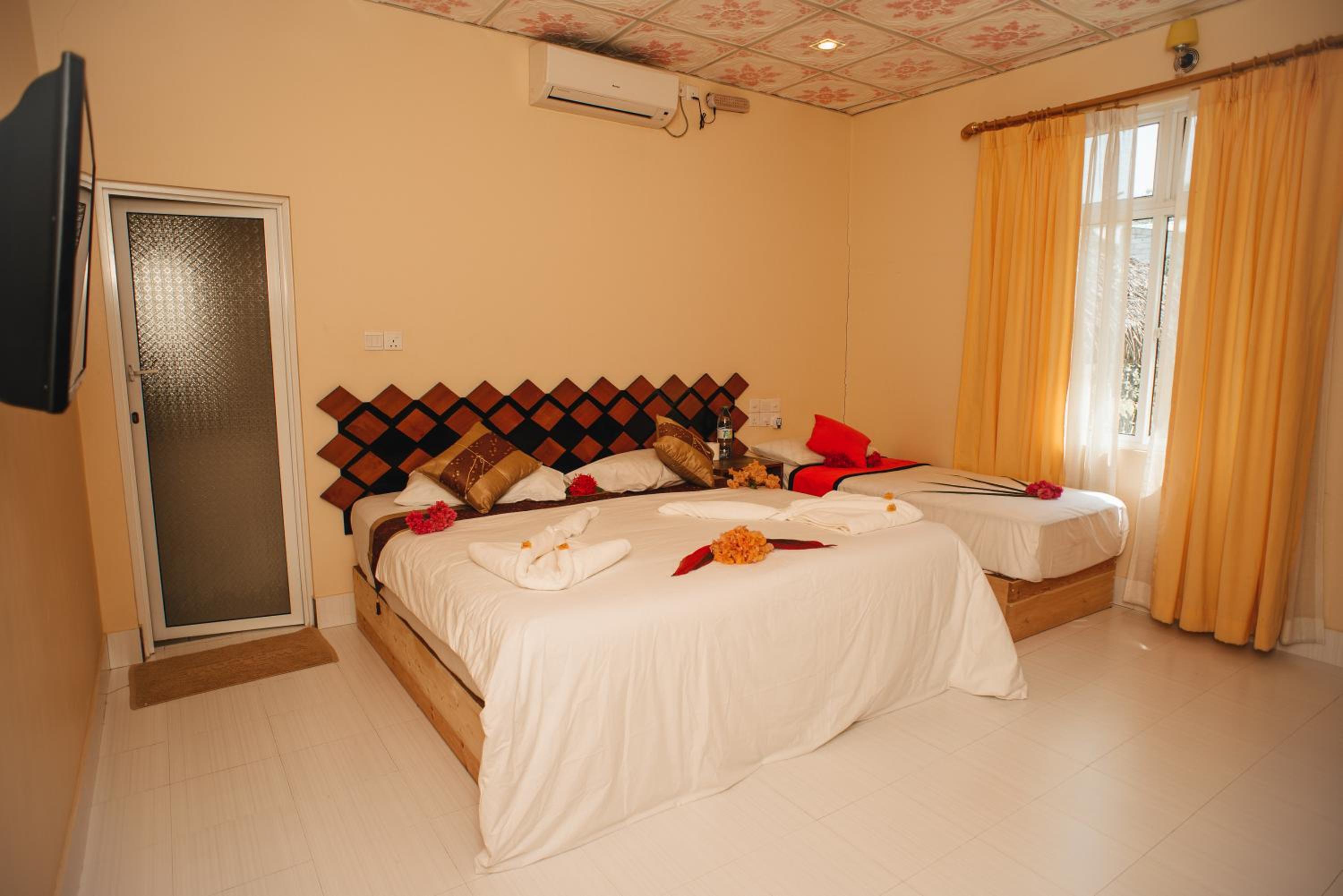Deluxe Triple Room photo 3