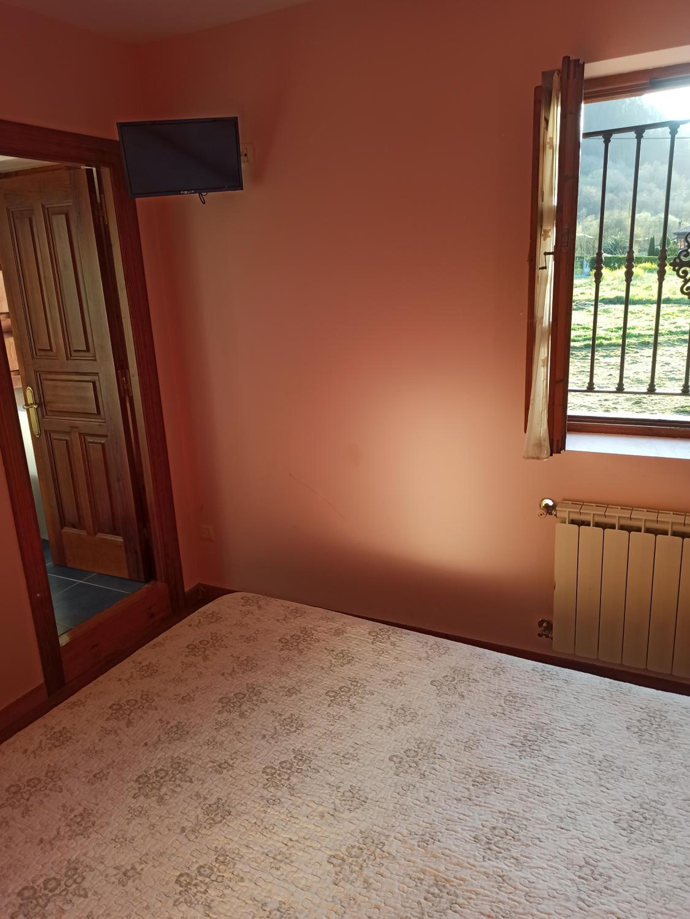Double Room with Private Bathroom photo 3