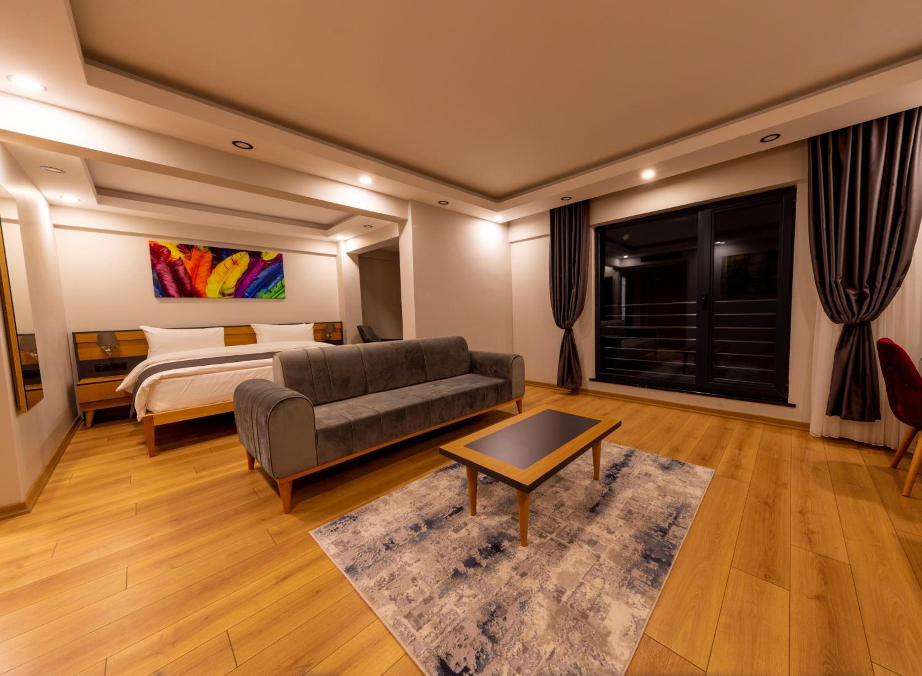 Junior Suite - Photo 13