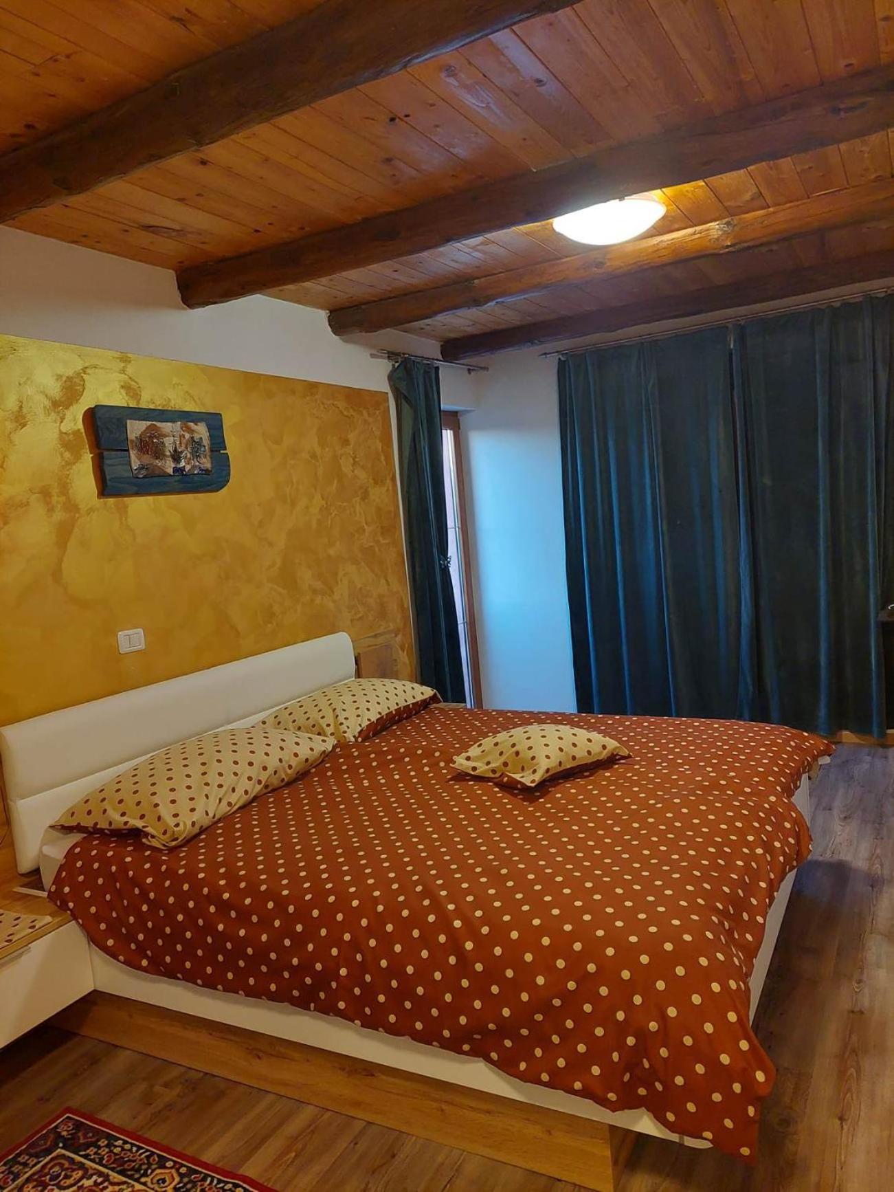 Deluxe Double Room with Balcony photo 2