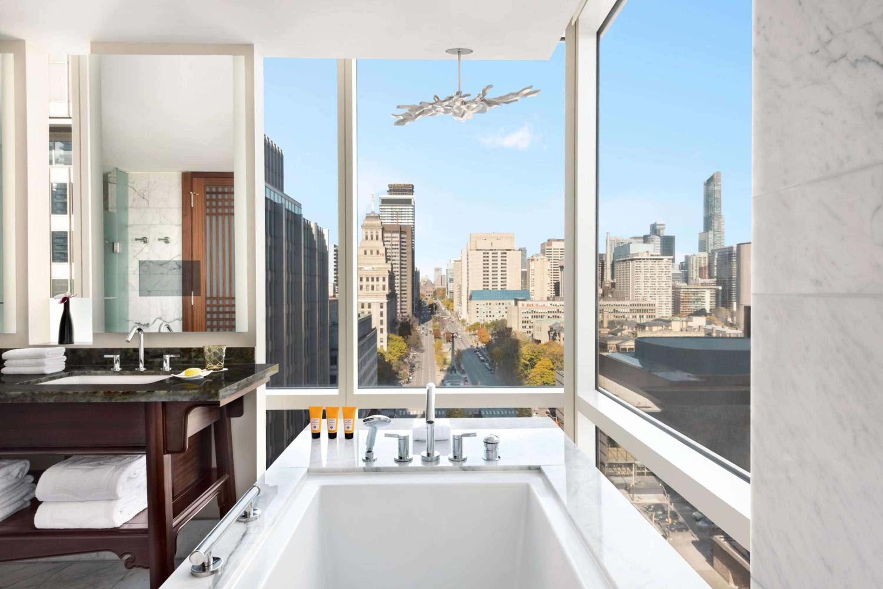 Premier View Room thumbnail 5
