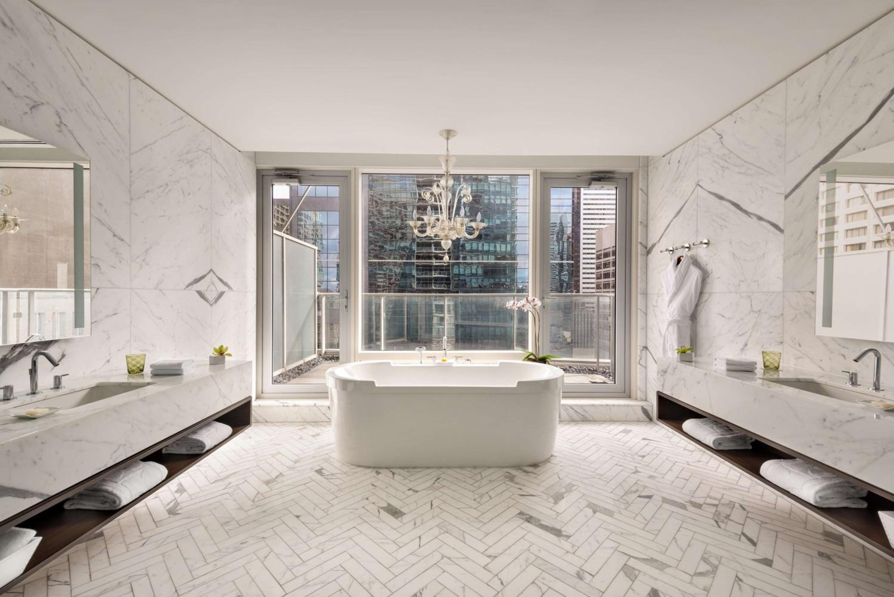 Shangri-La Suite