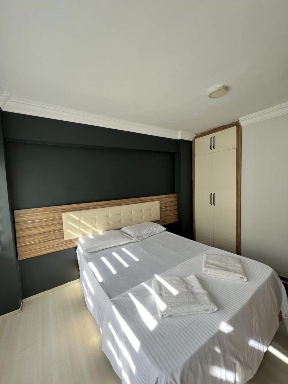 Large Double Room photo 3