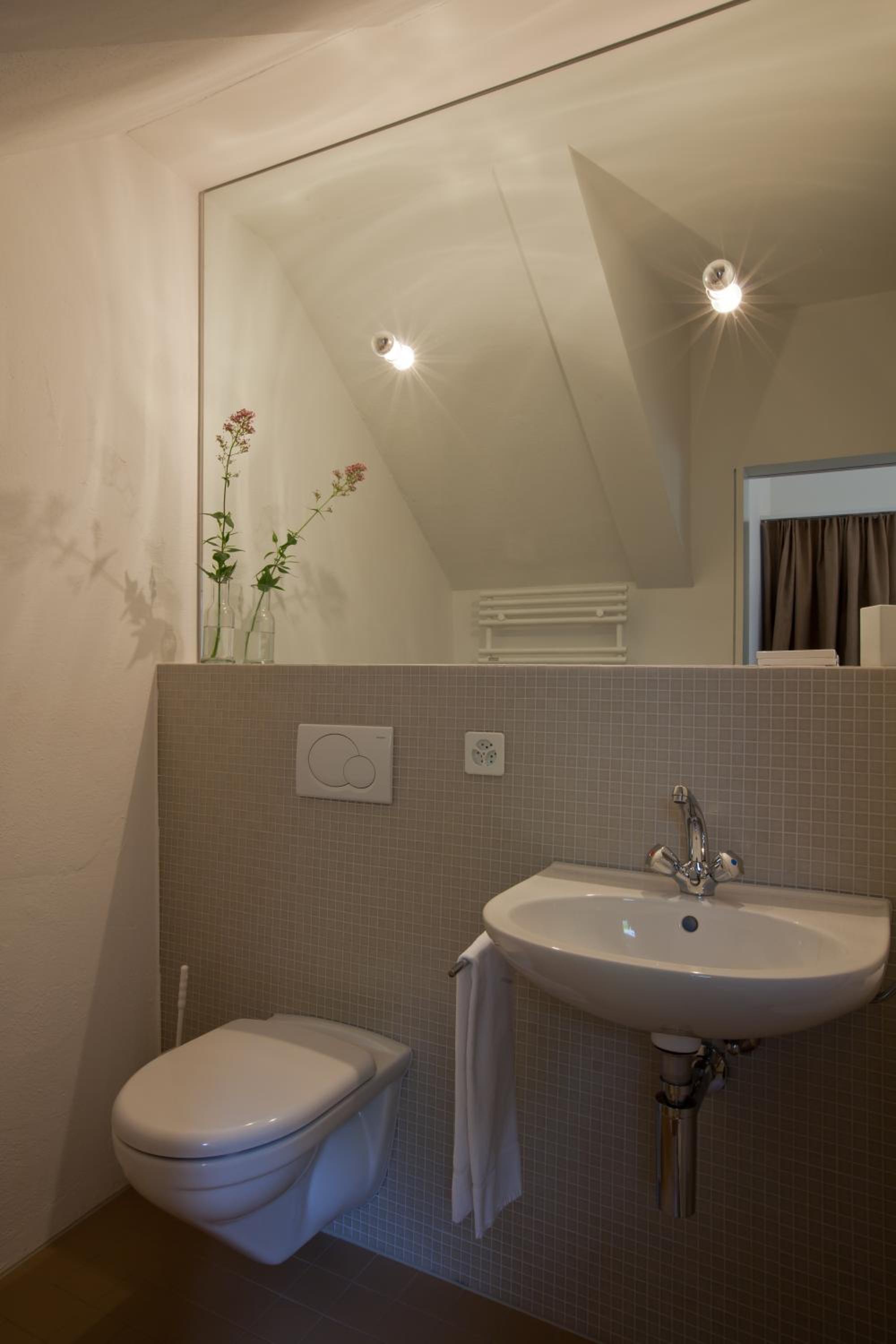 Twin Room with Private Bathroom