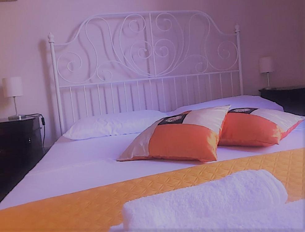 Double Room With Private Bathroom photo 3