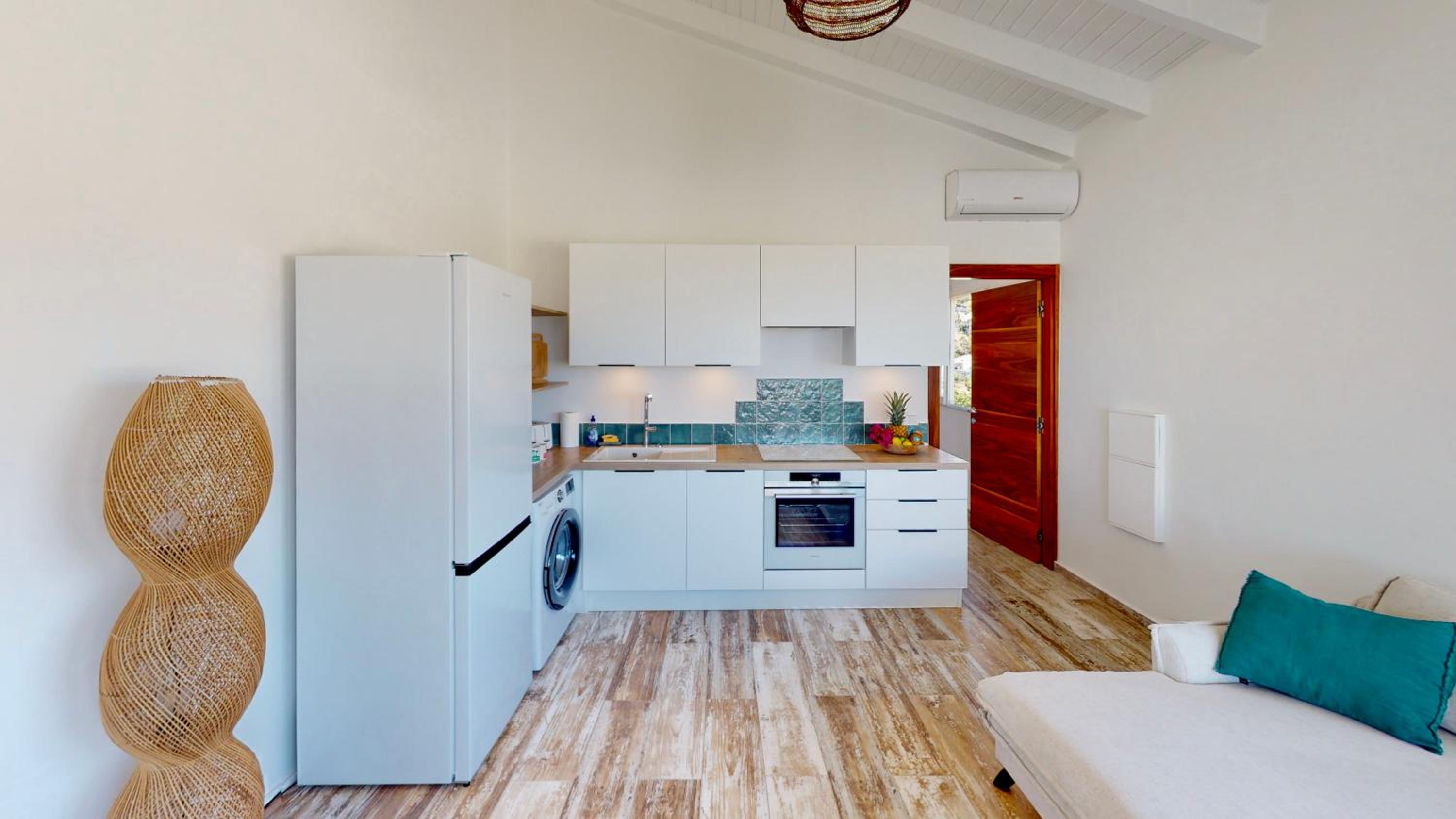 Apartment with Sea View photo 2