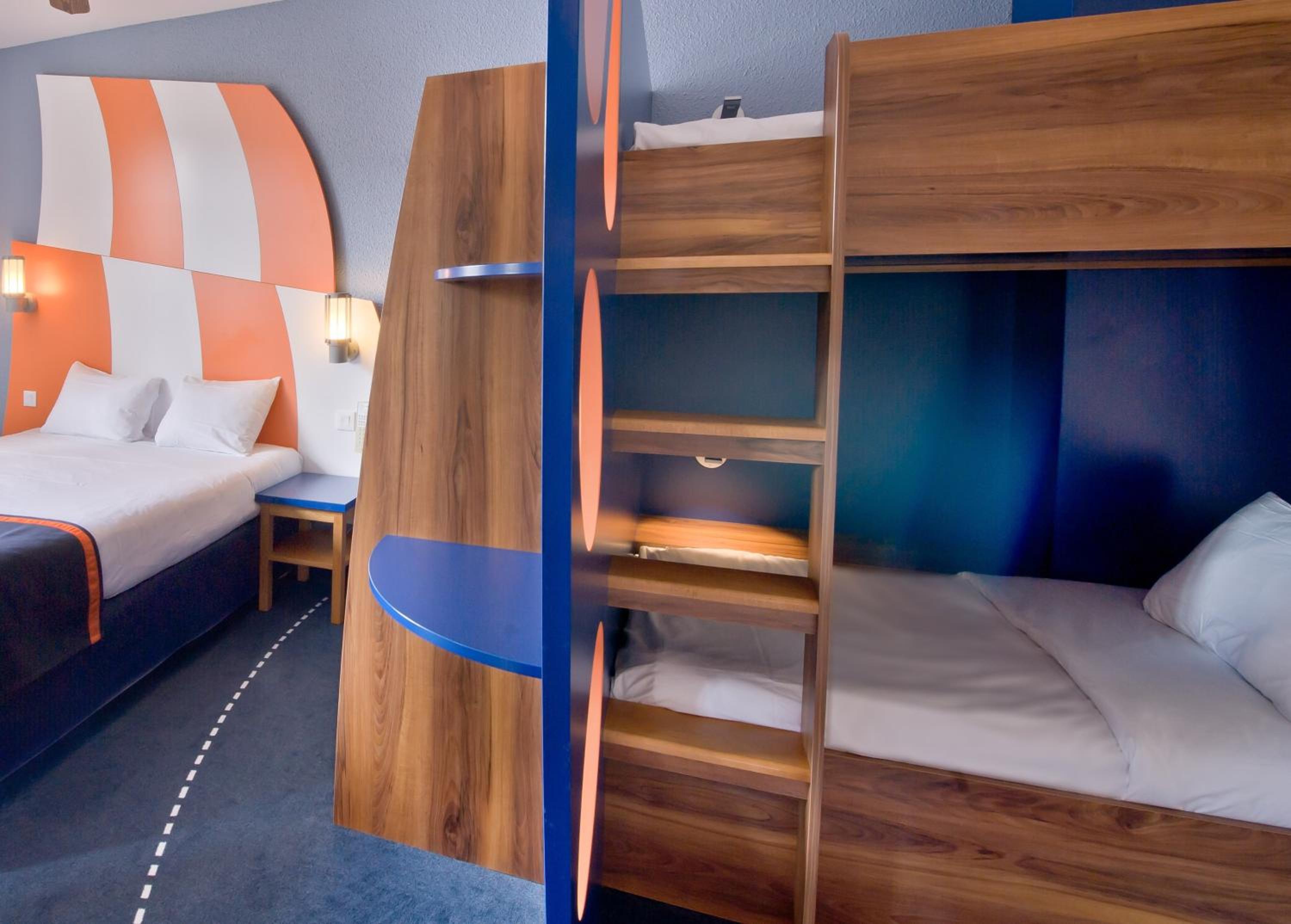 Family Room (Up to 4 / Bunk Beds) photo 2