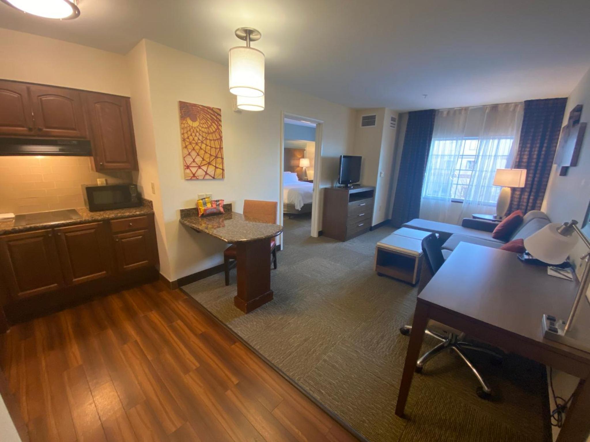 Suite - Hearing Accessible - Non-Smoking - Photo 1