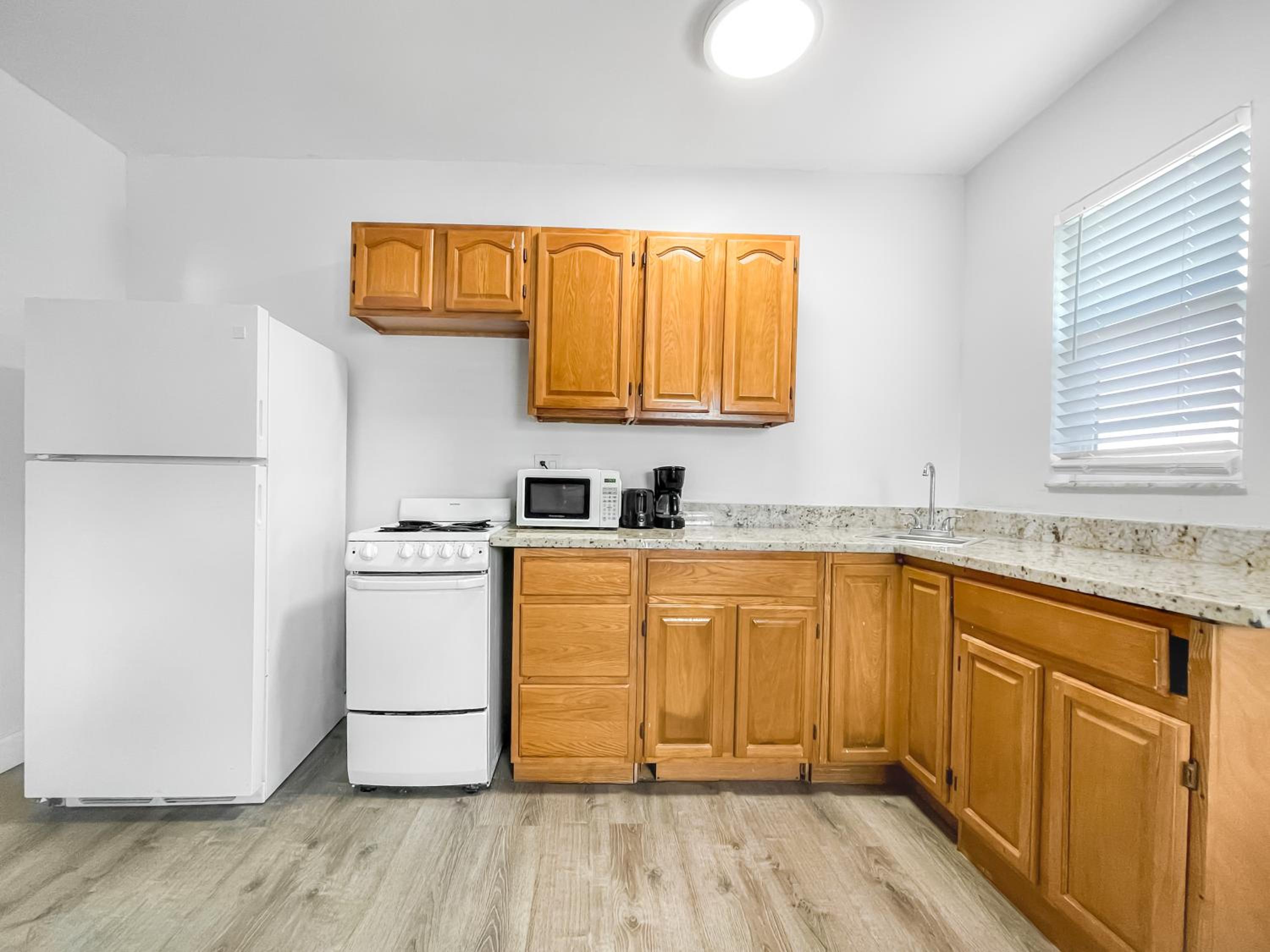 One-Bedroom Suite - Photo 4