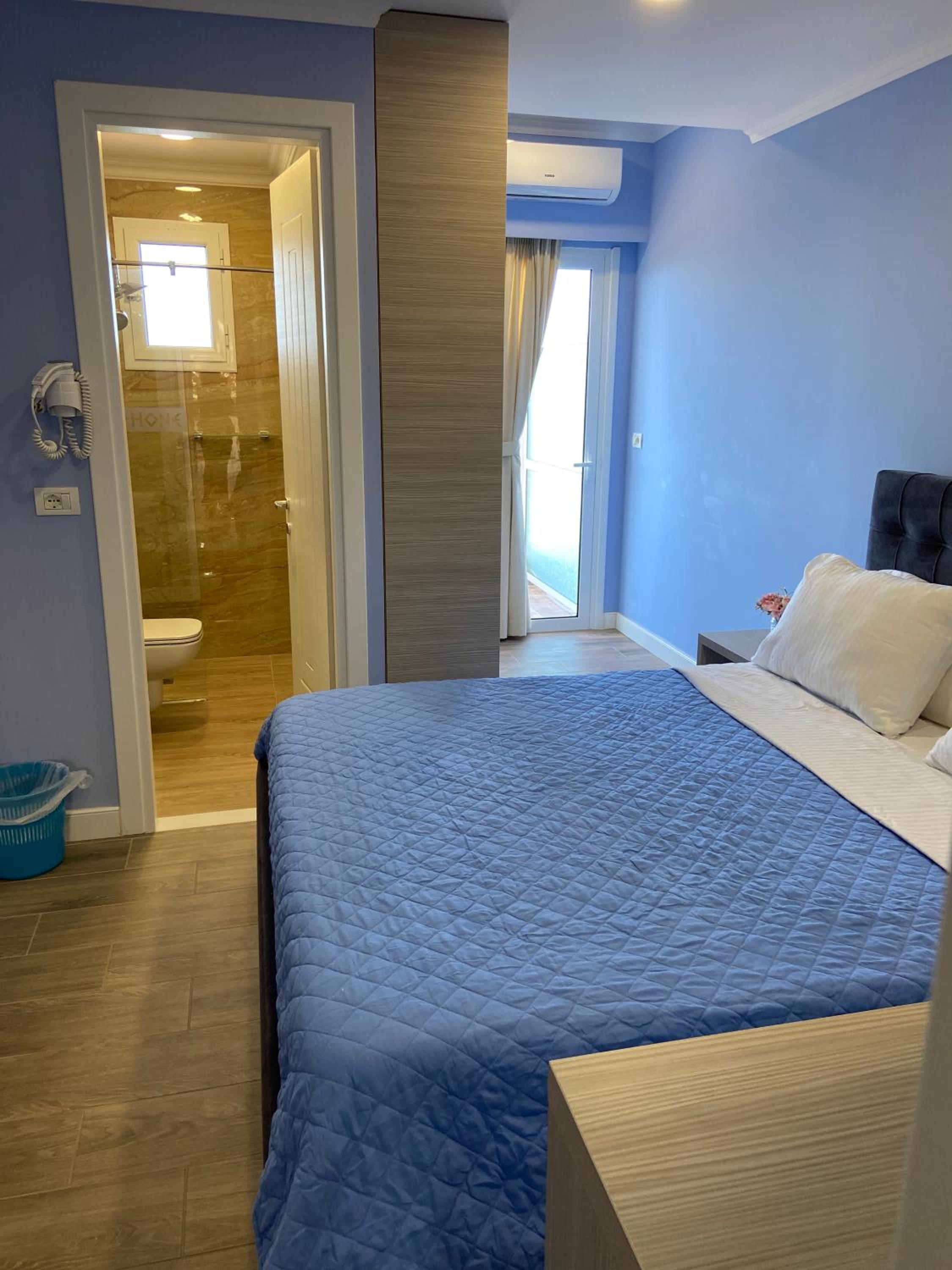 Double Room with Sea View photo 2