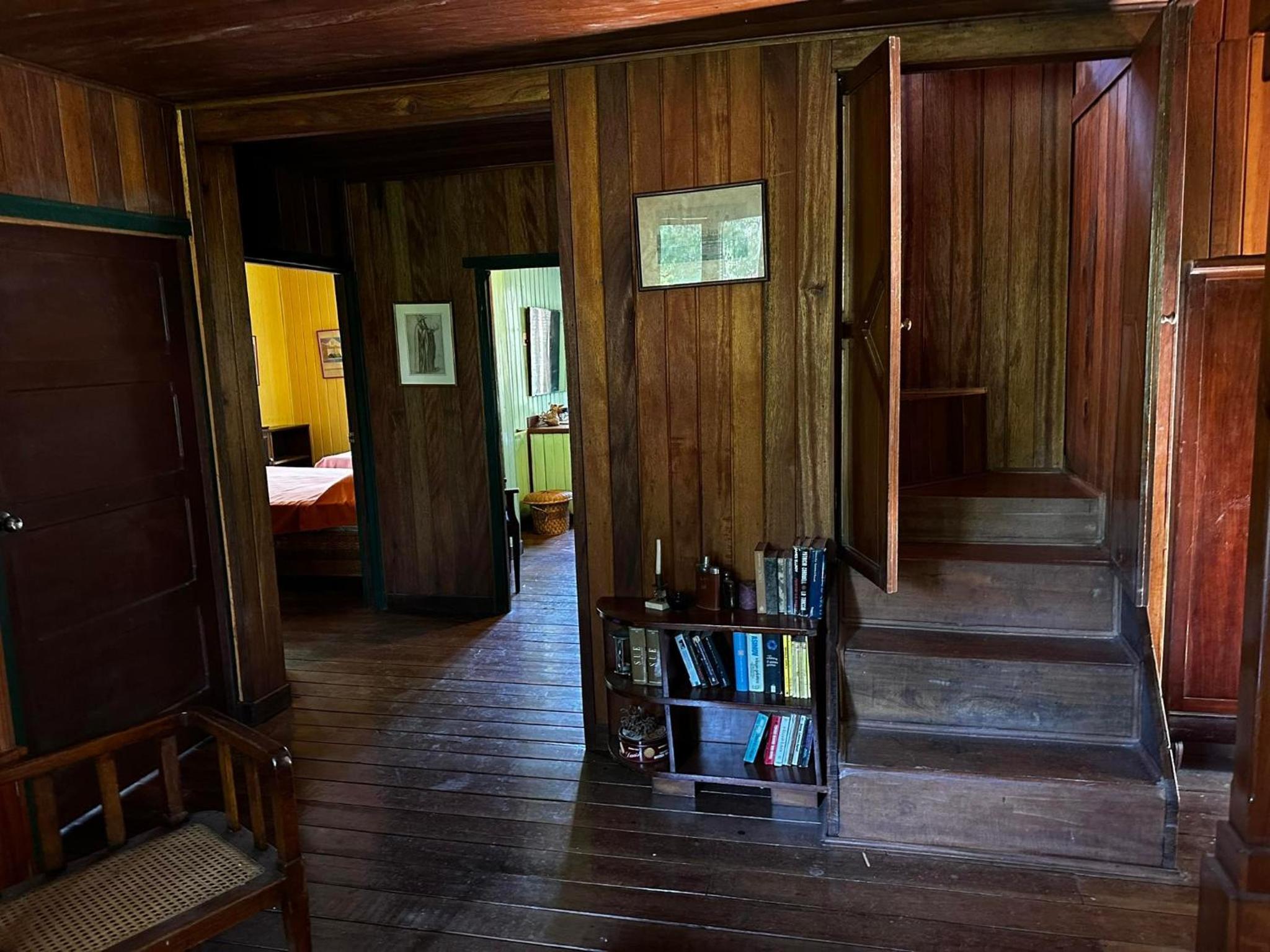 Single Room with Shared Bathroom photo 3