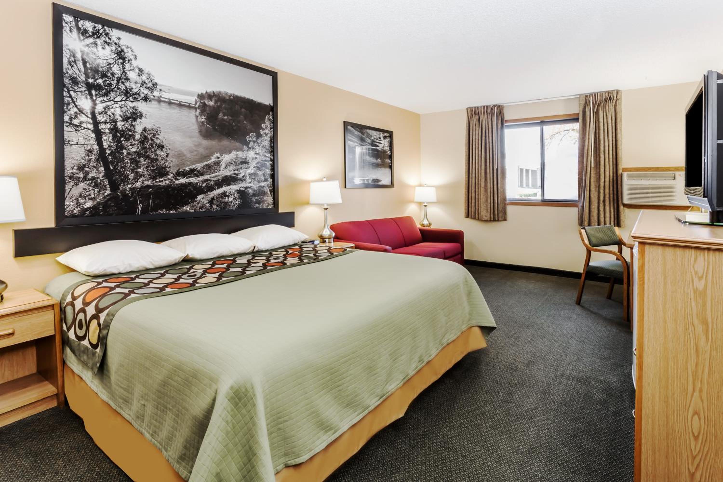 King Room - Non-Smoking photo 1