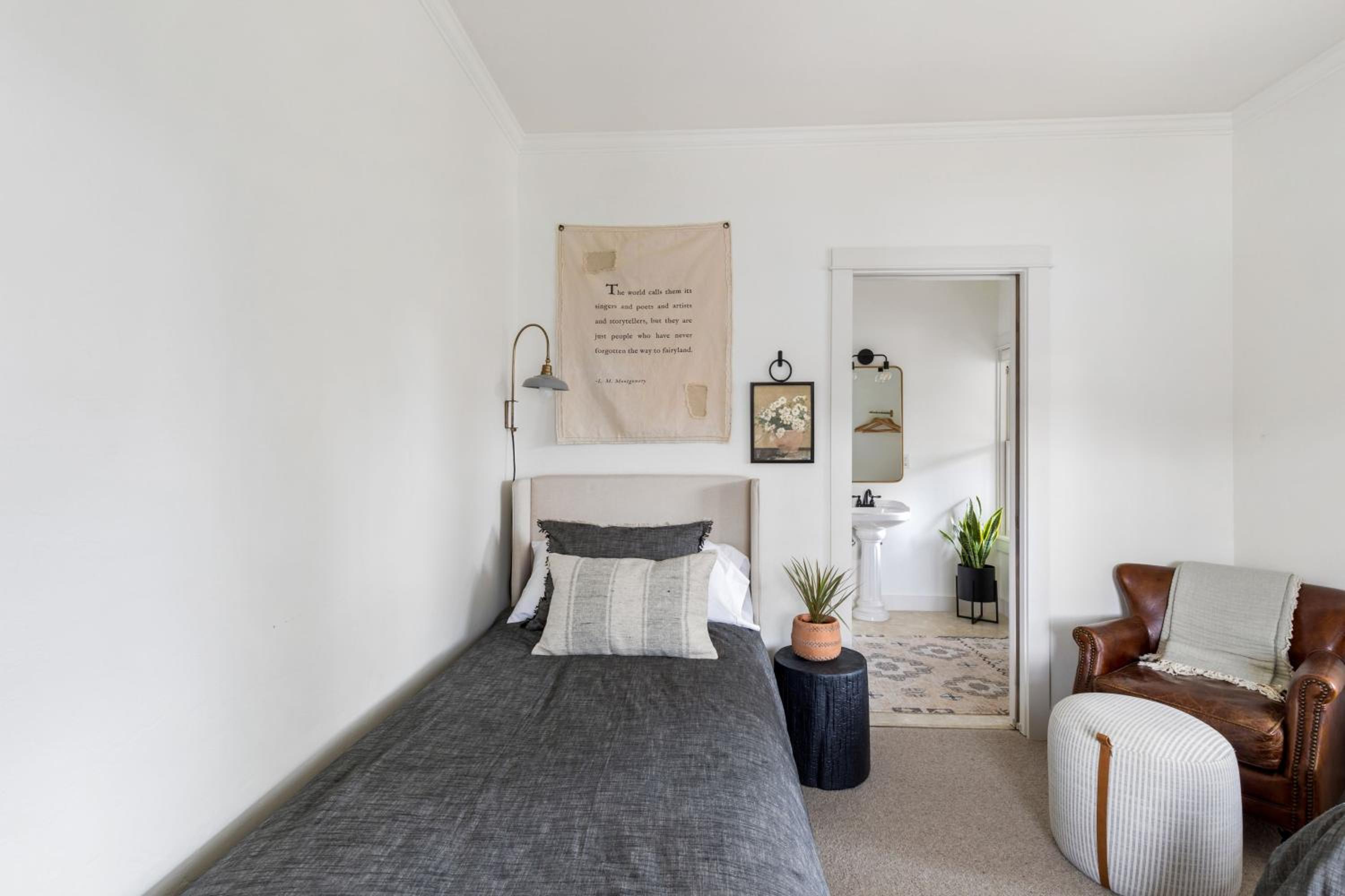 Standard Double Room photo 2