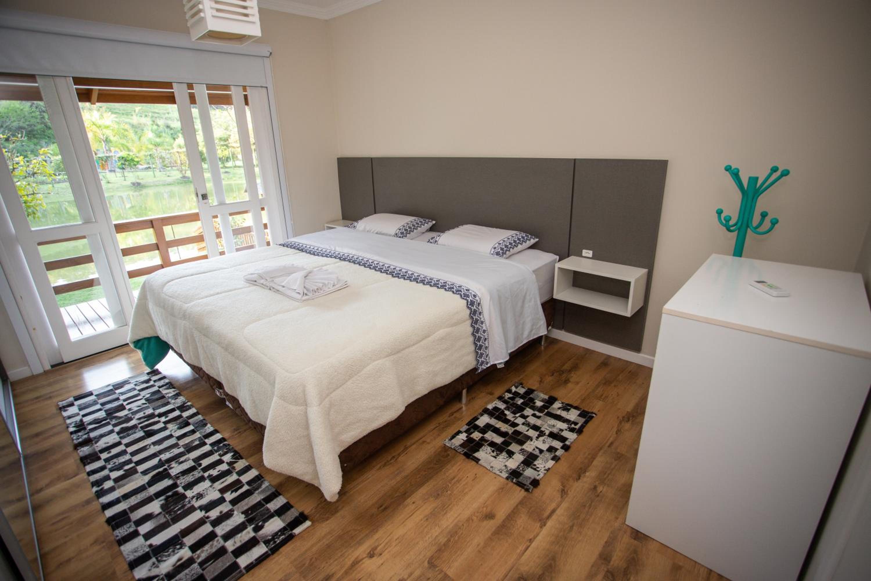 Three-Bedroom House photo 1