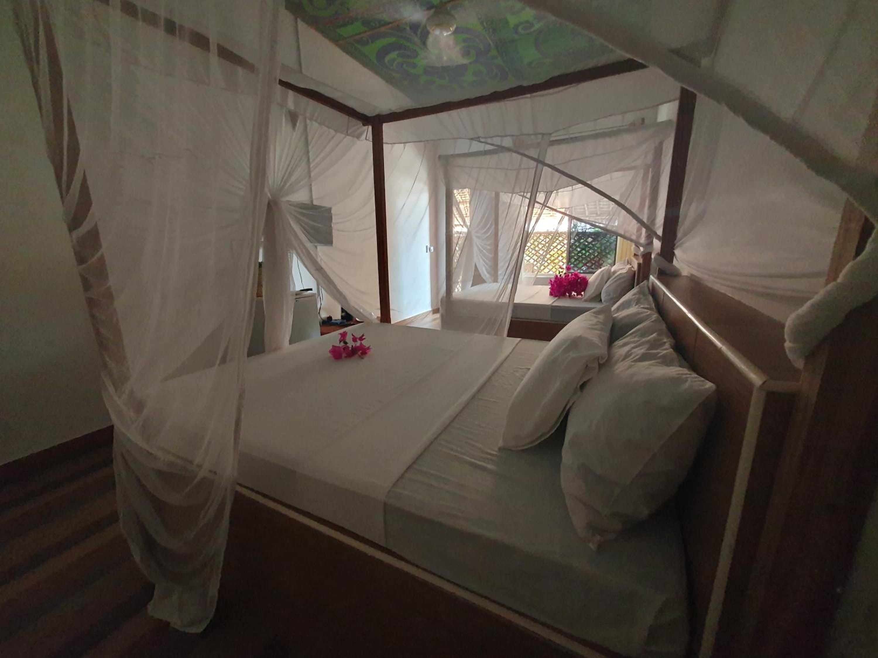 Deluxe Double or Twin Room with Balcony - Photo 7