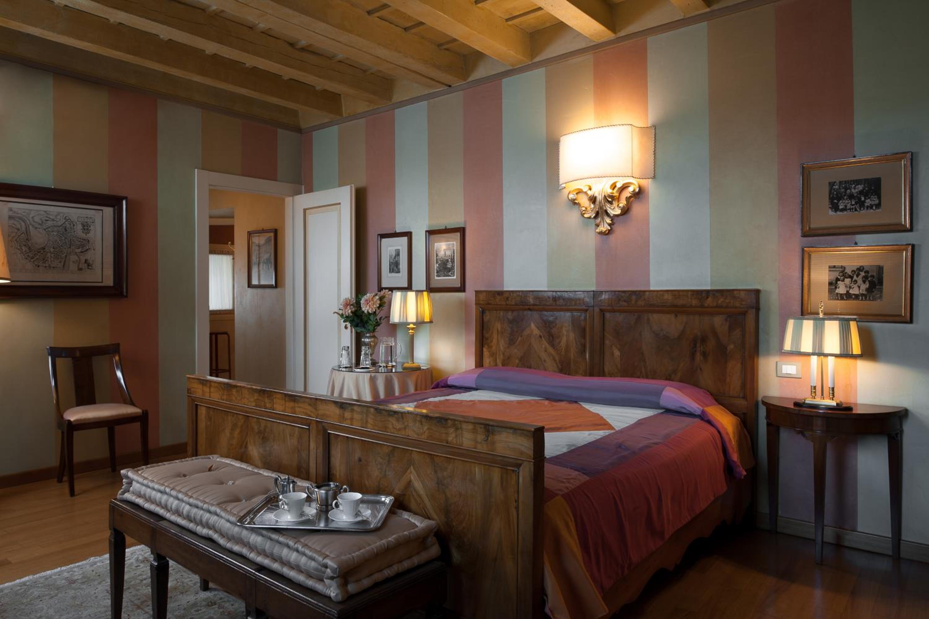 Double Room - Photo 4