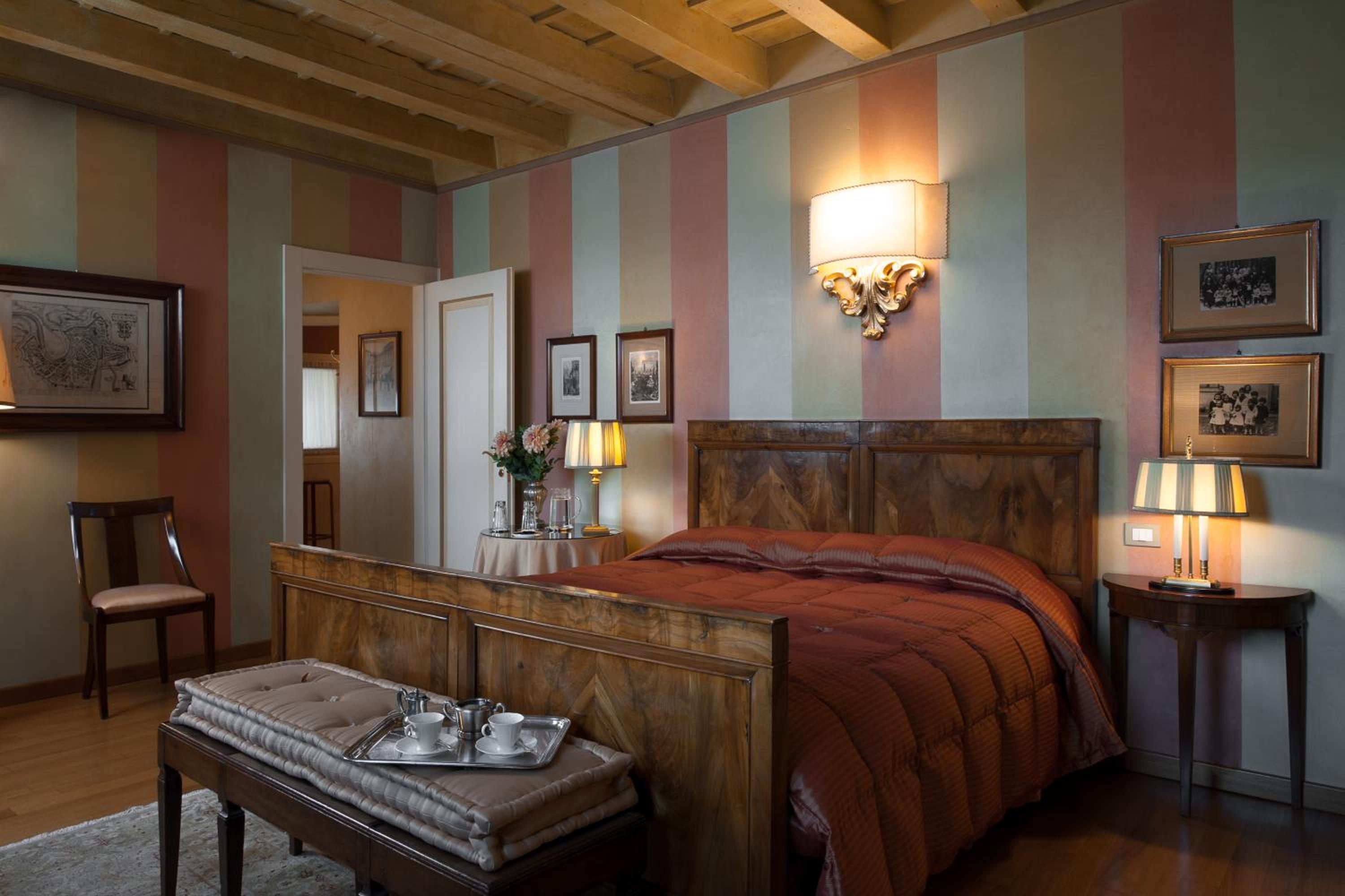 Double Room - Photo 3