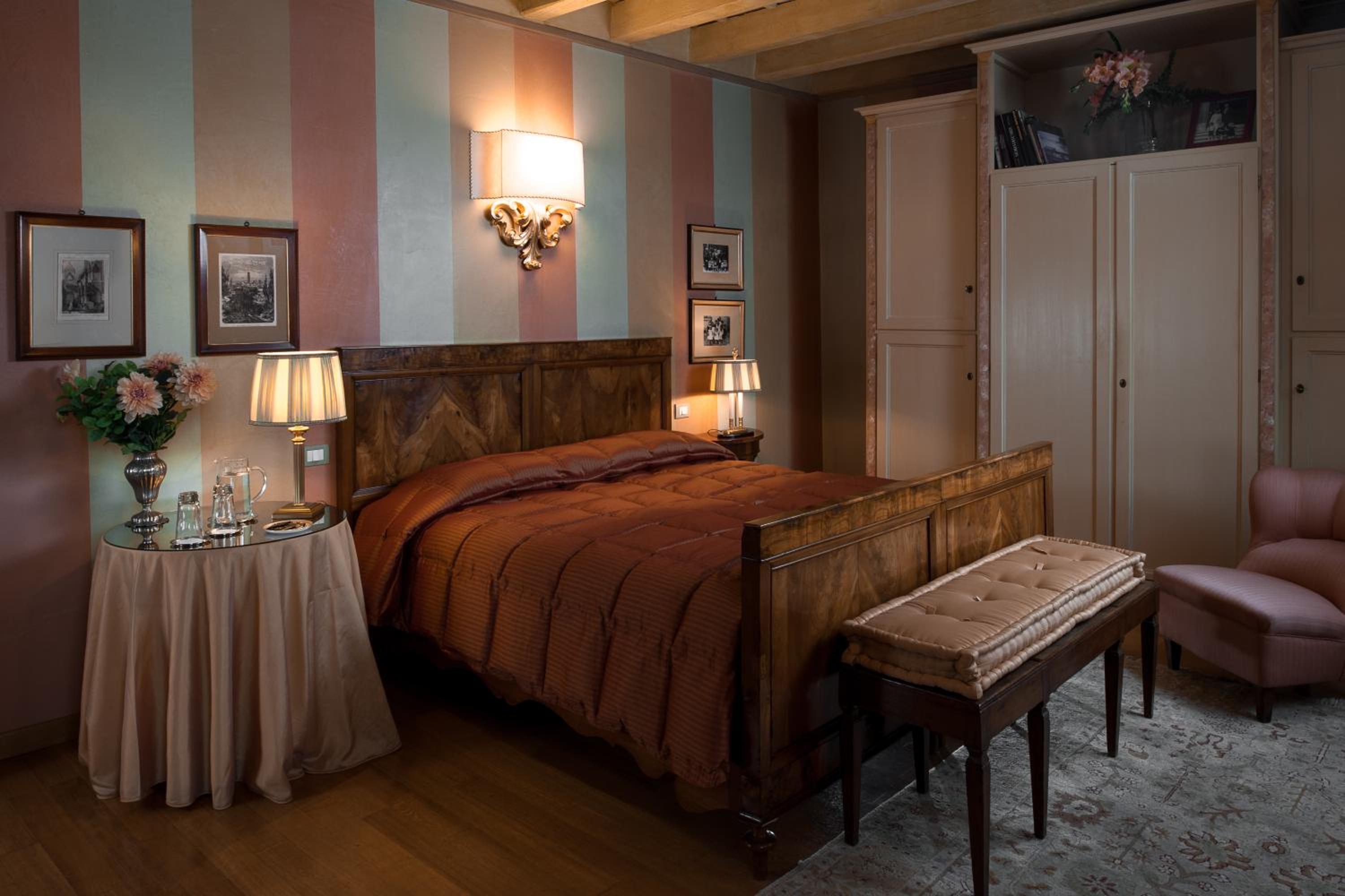 Double Room - Photo 2