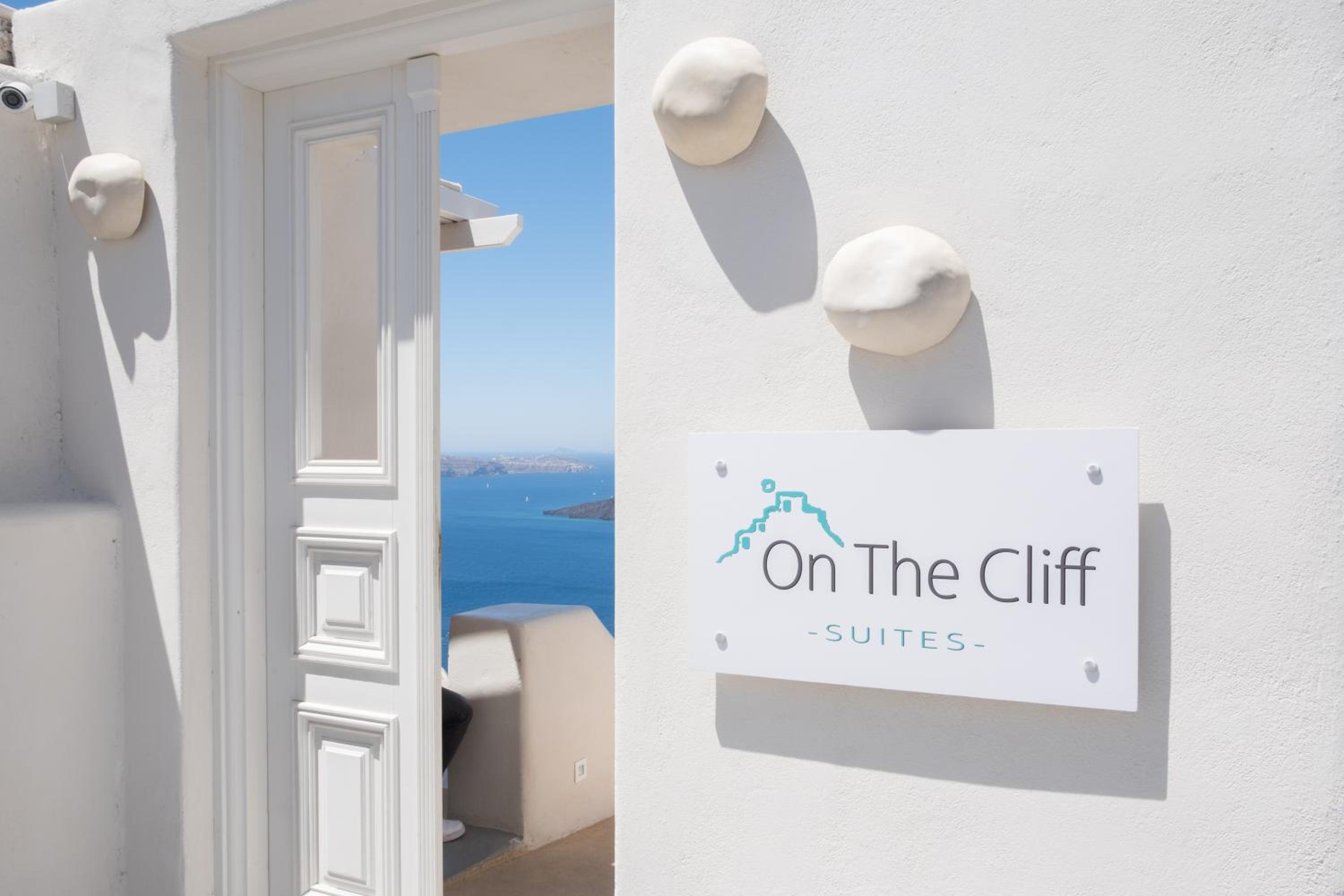 Junior Suite With Caldera View and Private Jacuzzi B
