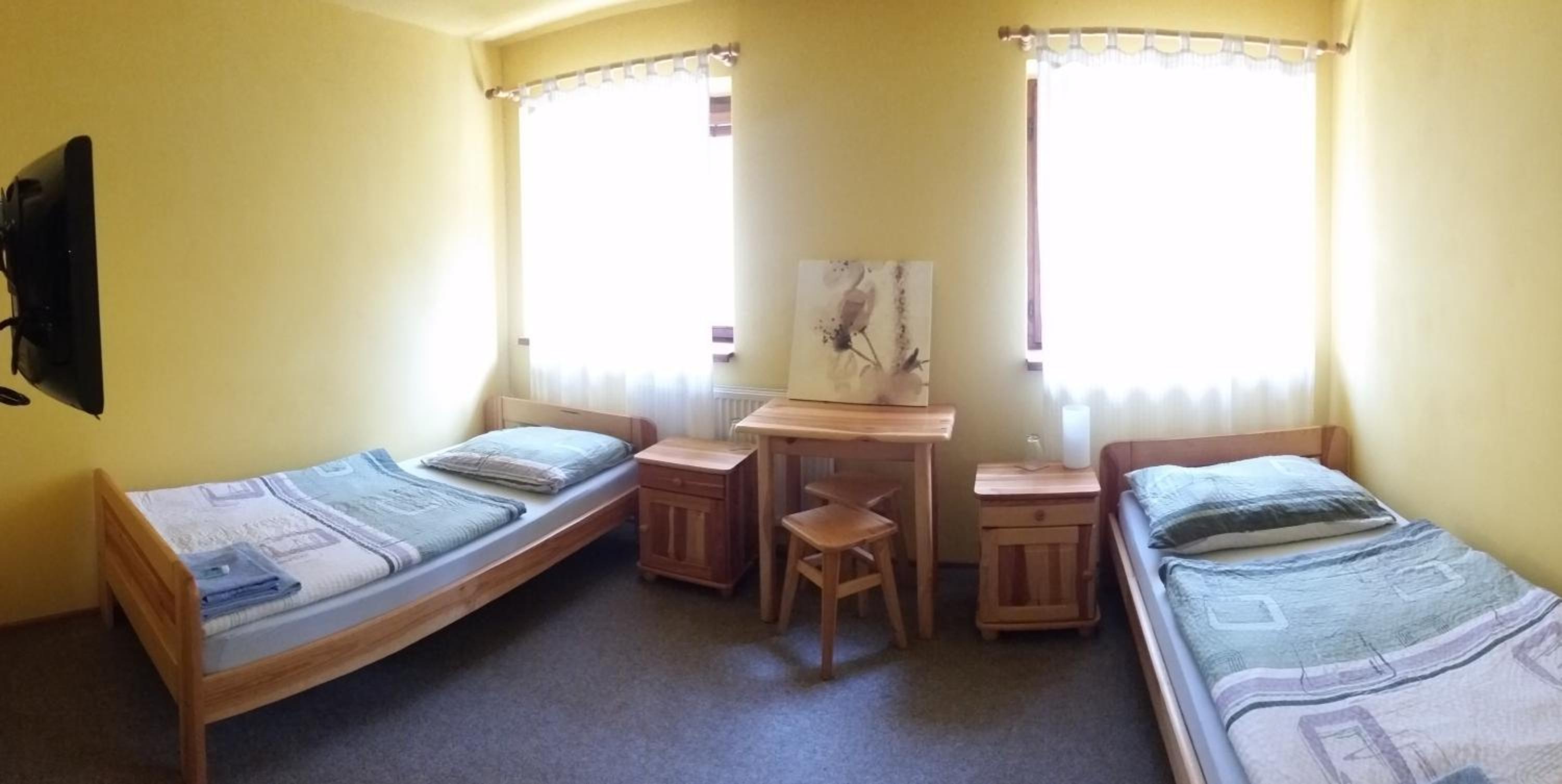Twin Room with Private Bathroom photo 3